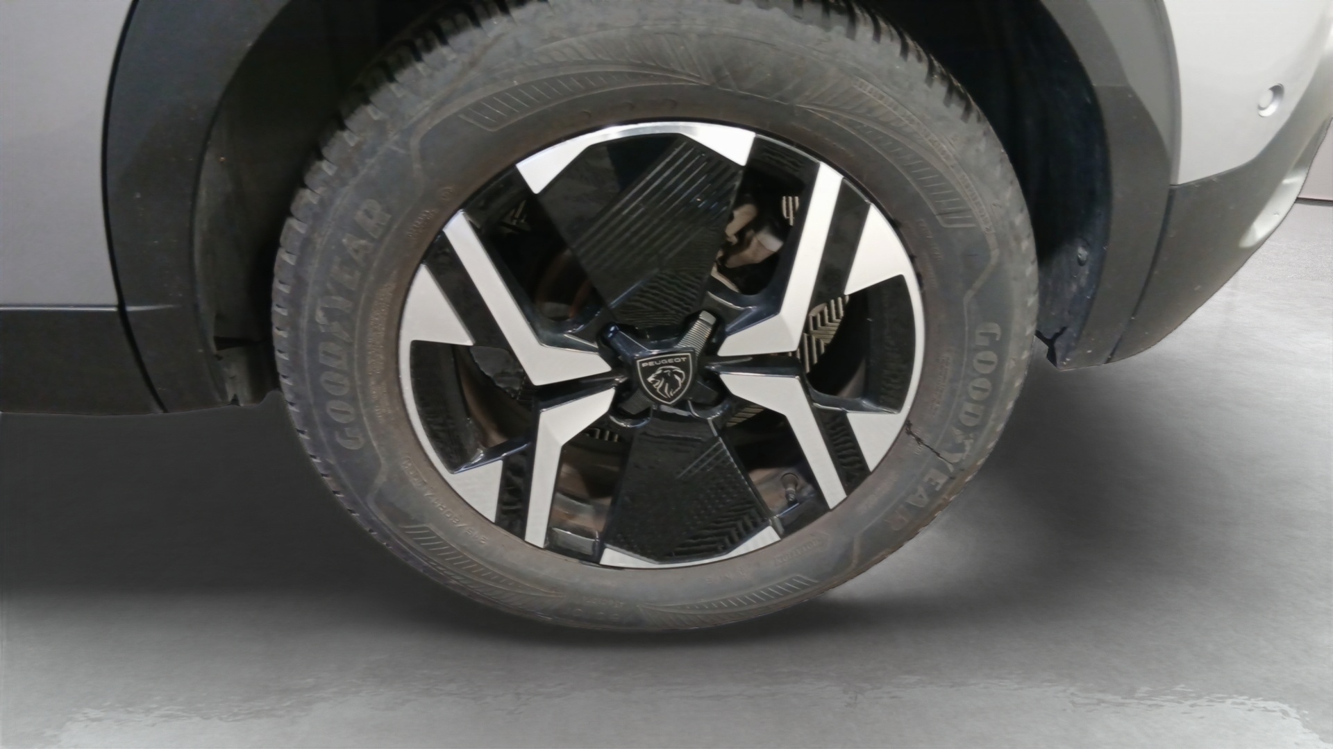 PEUGEOT 2008 ALLURE PURETECH 130 S&S EAT8