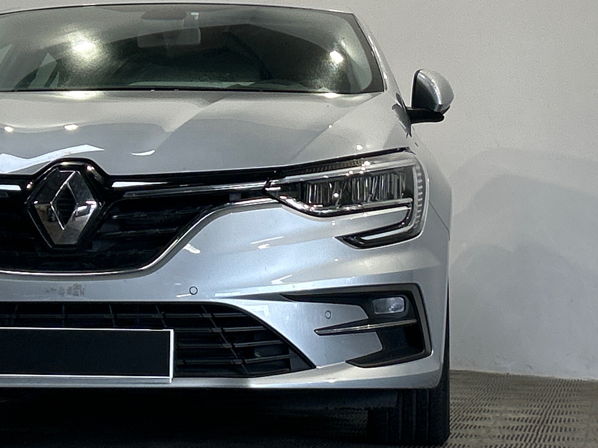 RENAULT MEGANE IV BERLINE evolution TCe 140