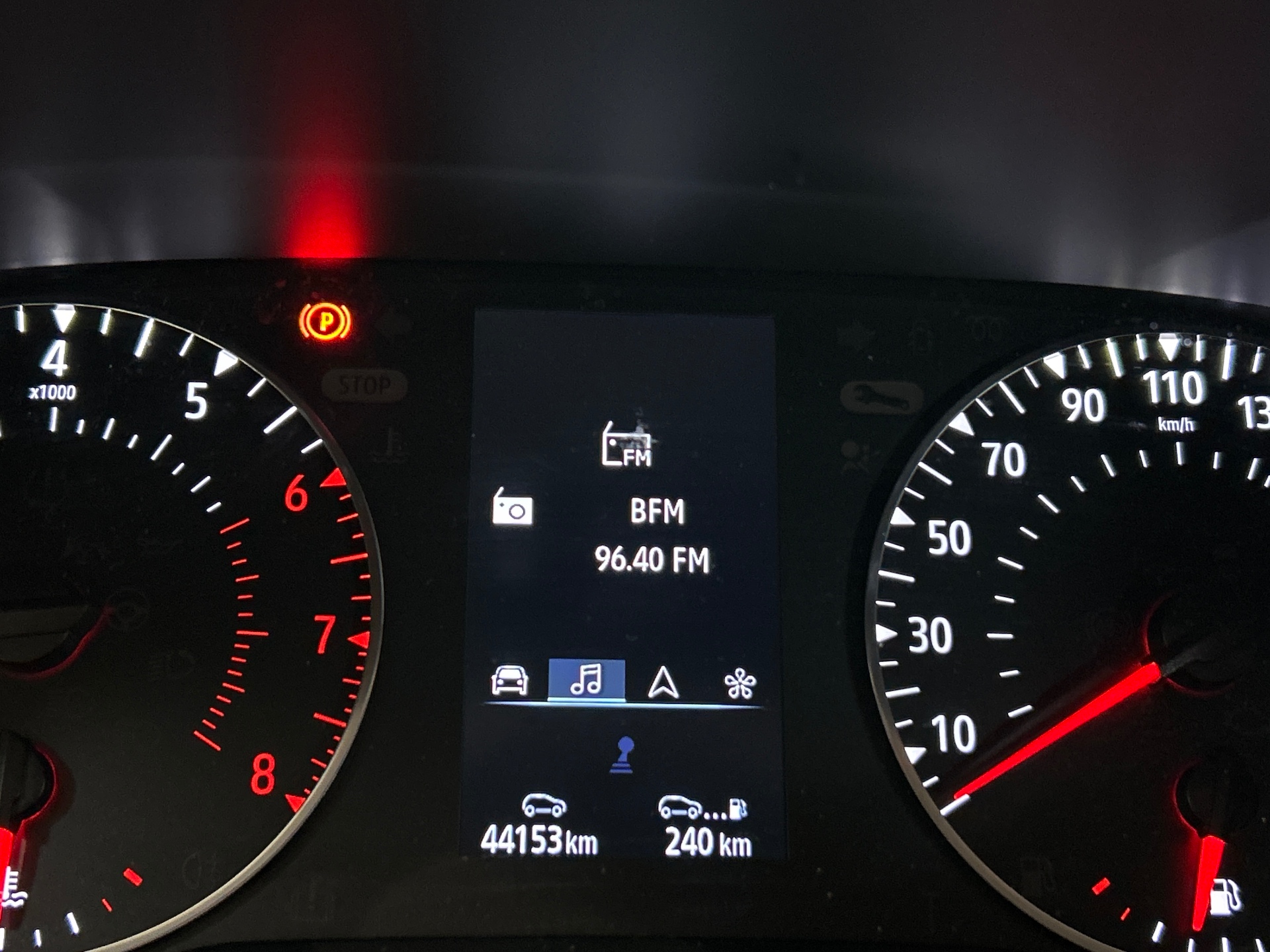 RENAULT MEGANE IV BERLINE evolution TCe 140