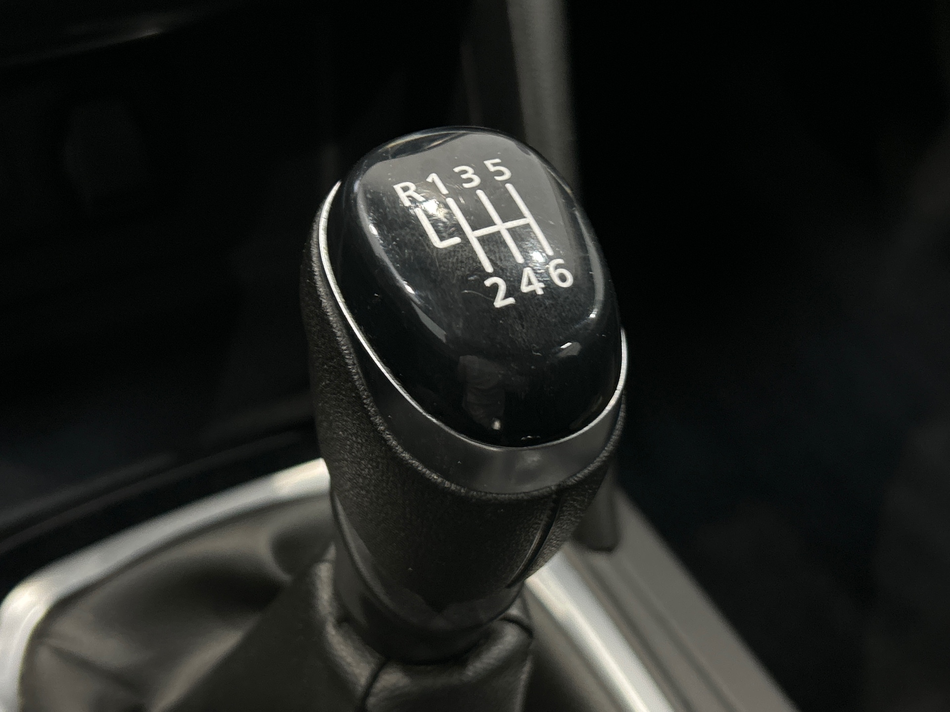 RENAULT MEGANE IV BERLINE evolution TCe 140