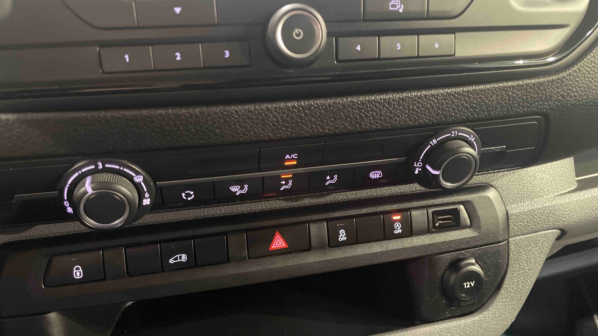 PEUGEOT EXPERT FOURGON FGN TOLE STANDARD 1.5 BLUEHDI 120 S&S BVM6 PREMIUM