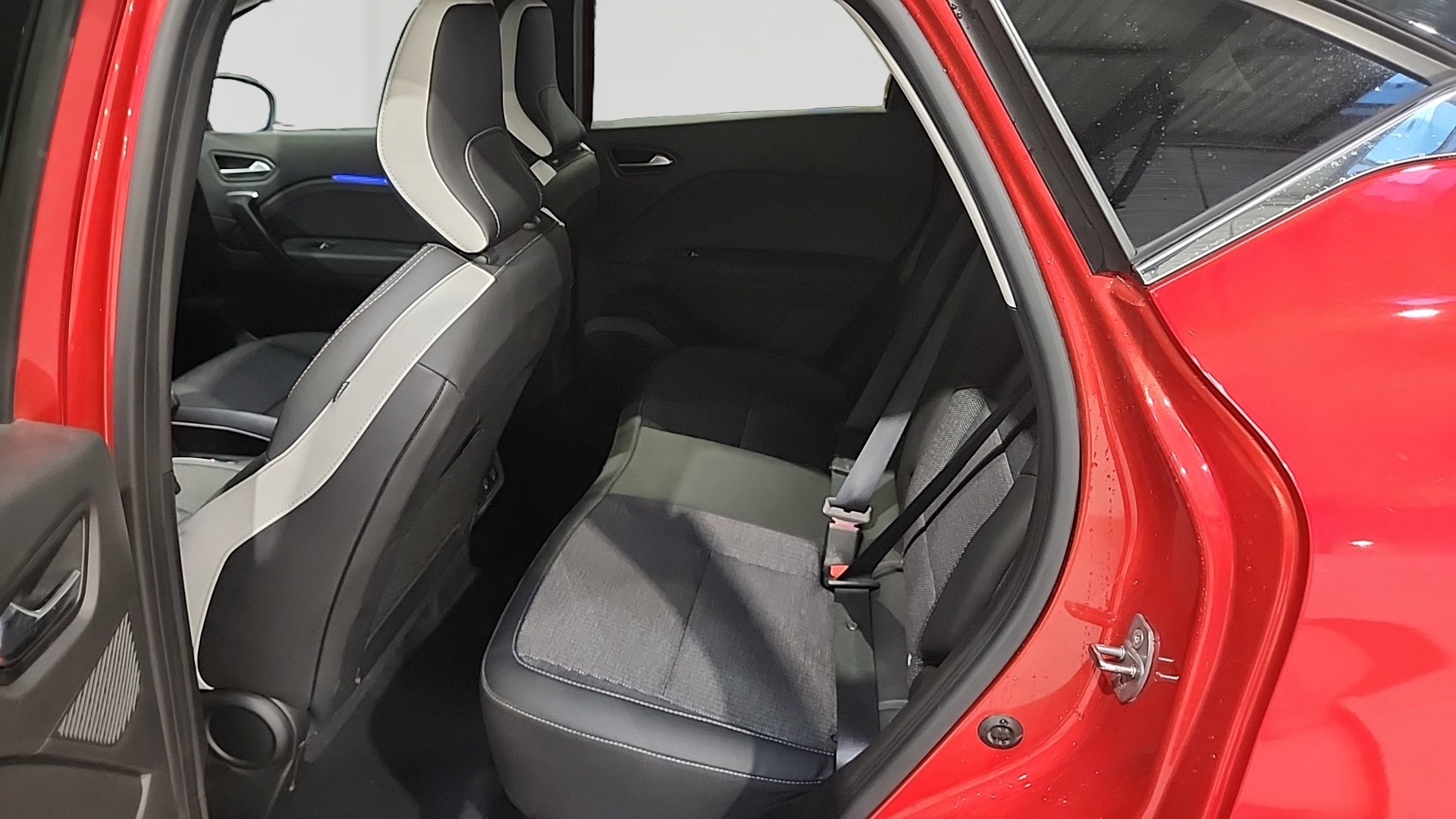 RENAULT CAPTUR mild hybrid 140 Techno