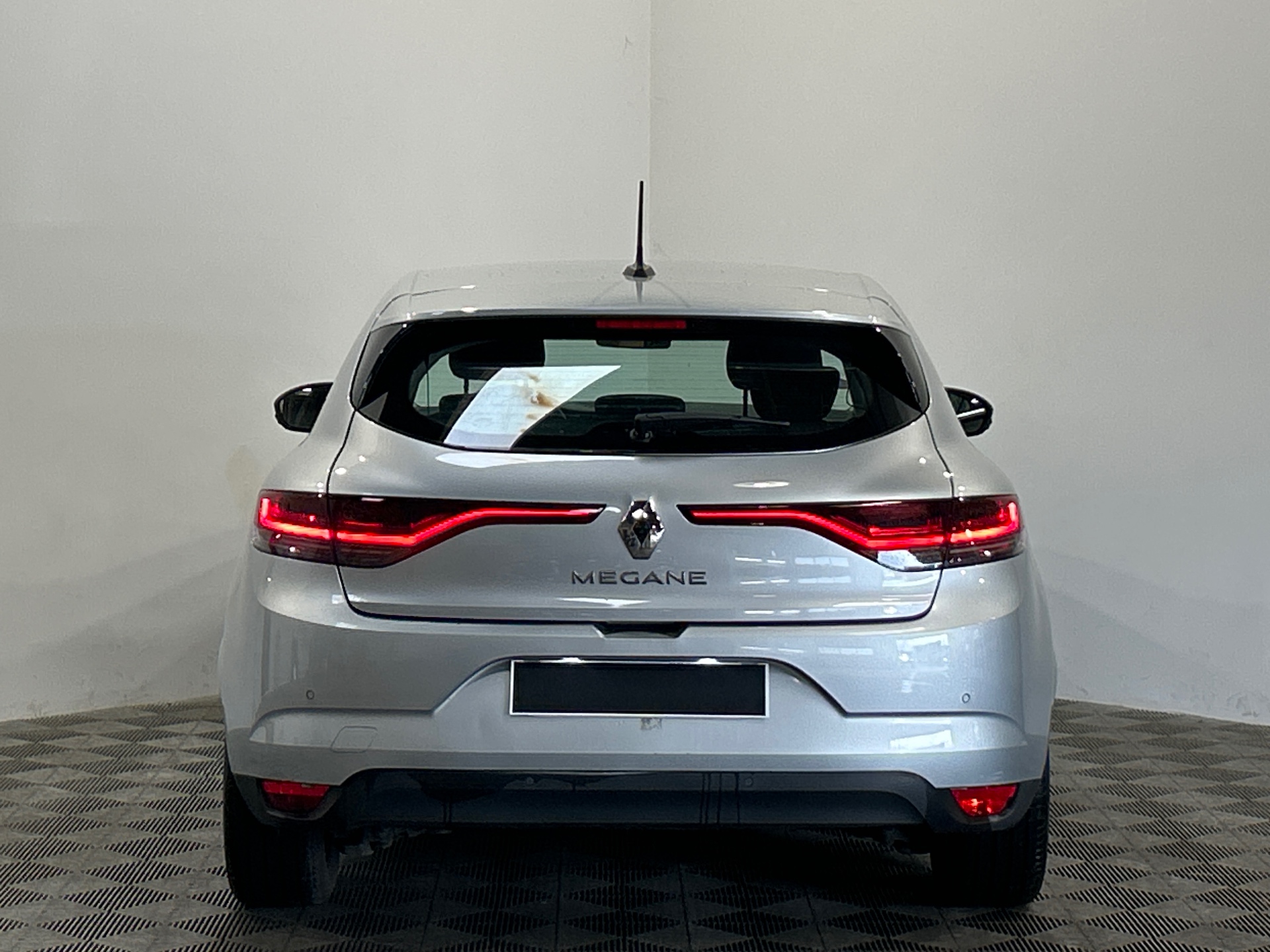 RENAULT MEGANE IV BERLINE evolution TCe 140