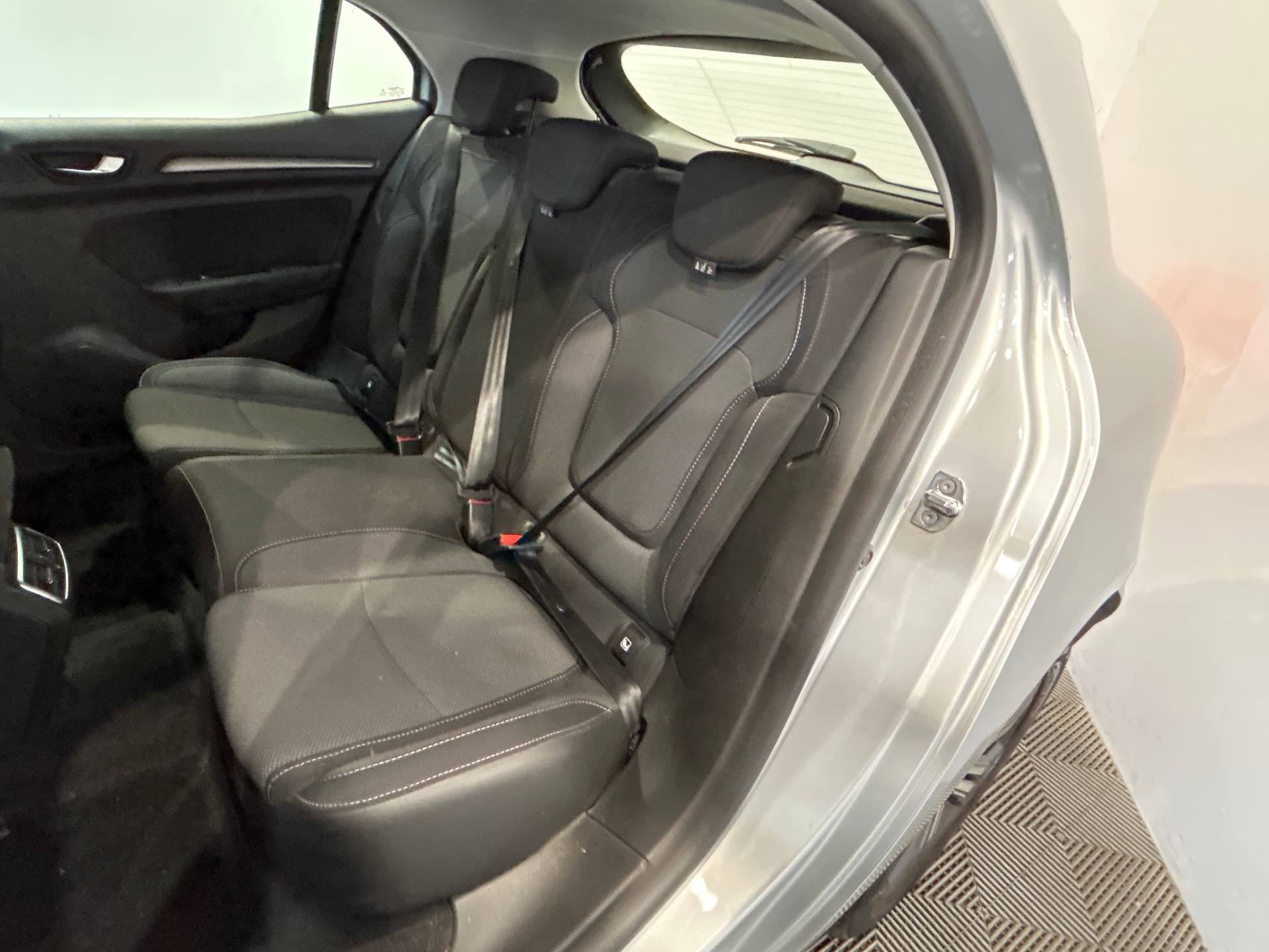 RENAULT MEGANE IV BERLINE evolution TCe 140