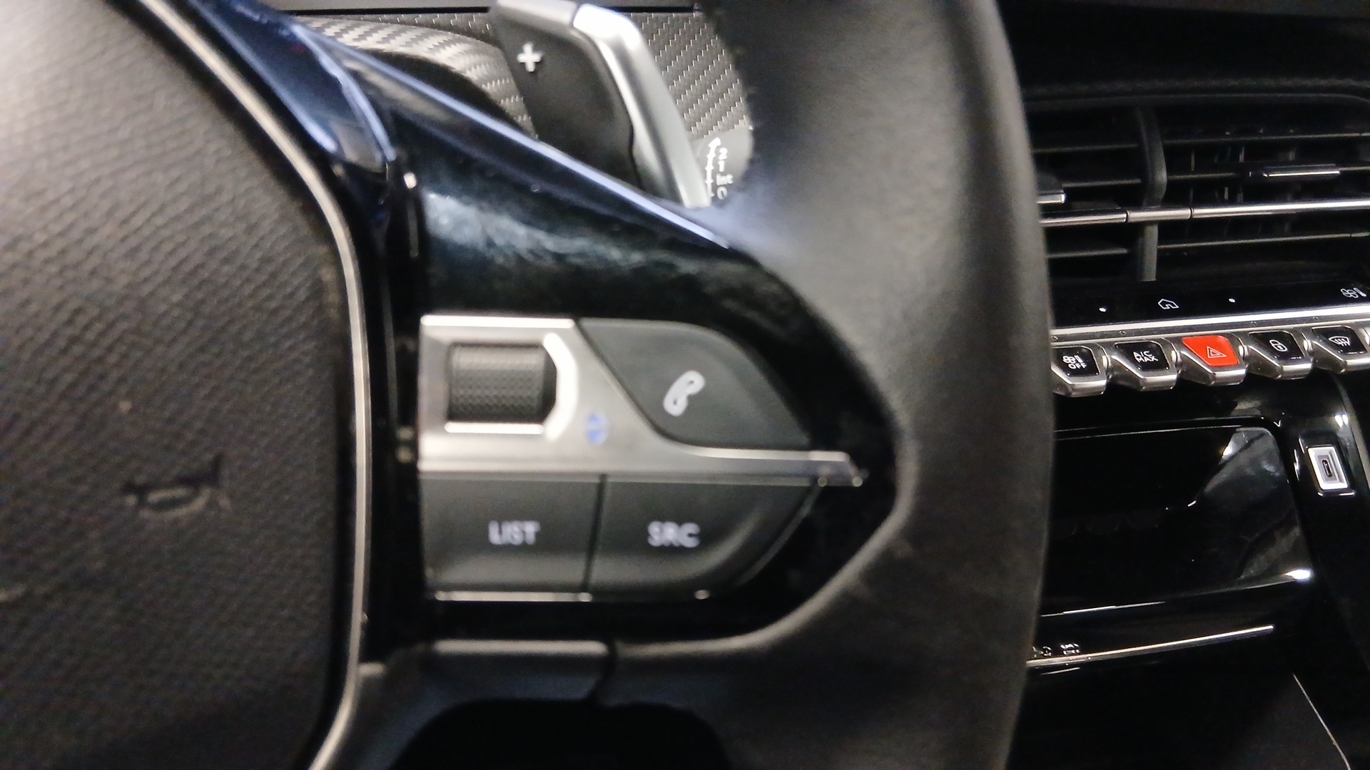 PEUGEOT 2008 ALLURE PURETECH 130 S&S EAT8