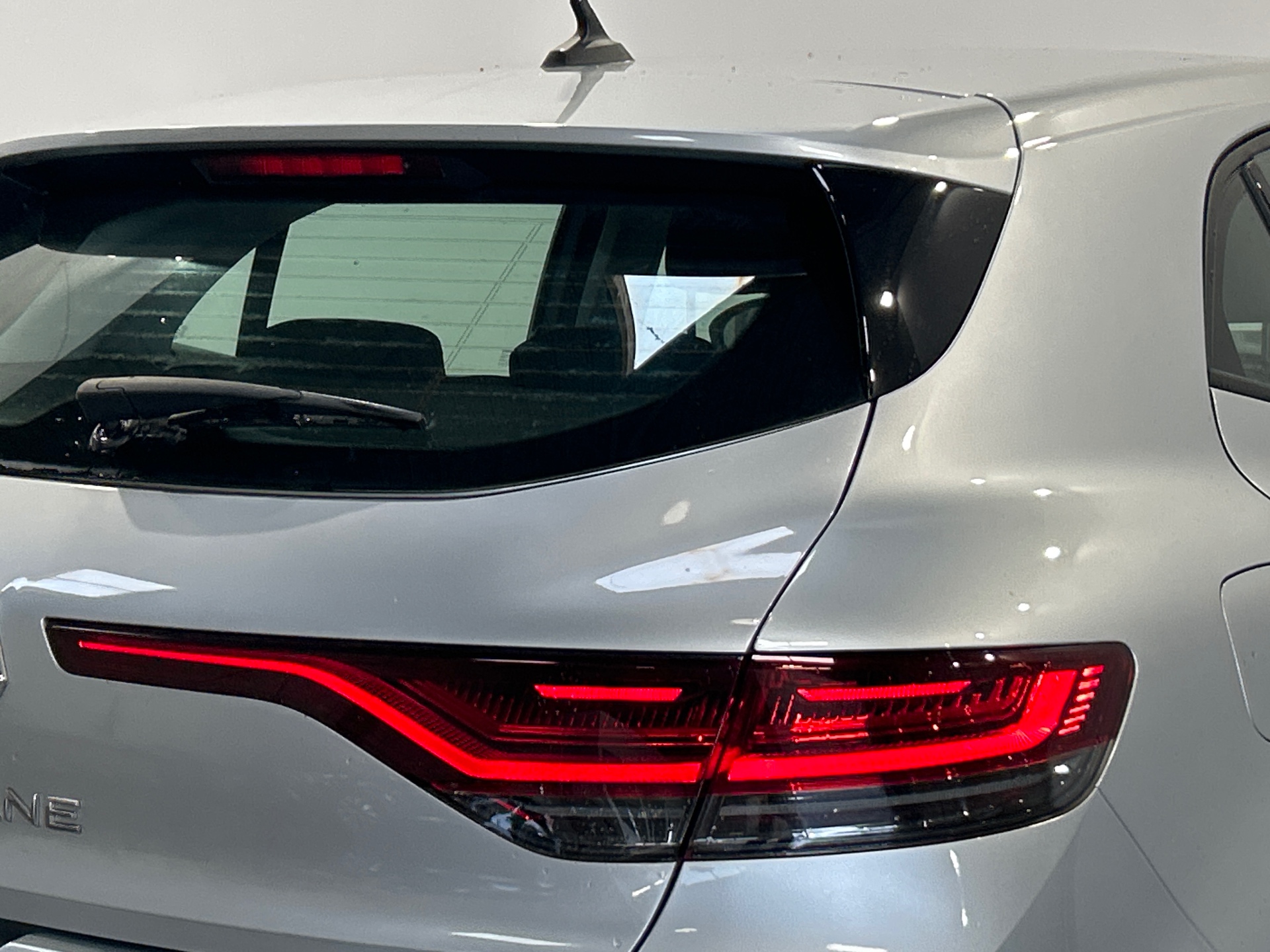 RENAULT MEGANE IV BERLINE evolution TCe 140