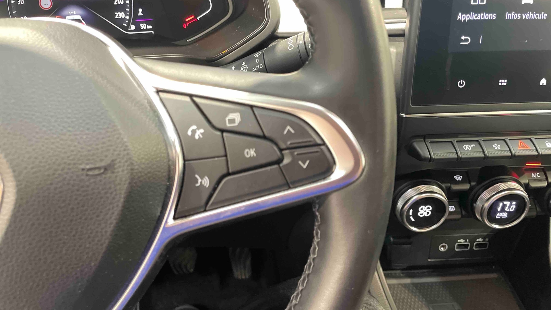 RENAULT CAPTUR TCe 90 Techno