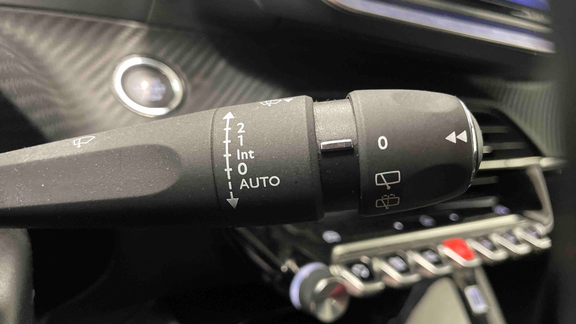 PEUGEOT 208 PureTech 100 S&S BVM6 Allure