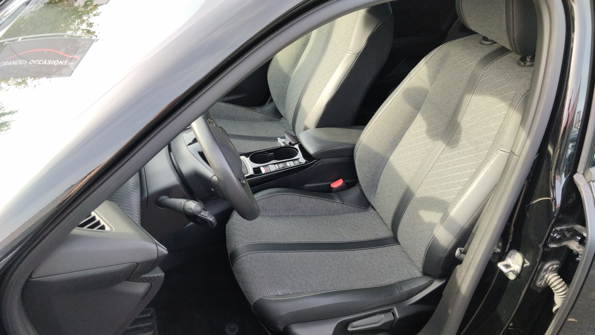 PEUGEOT 2008 ALLURE PURETECH 100 S&S BVM6