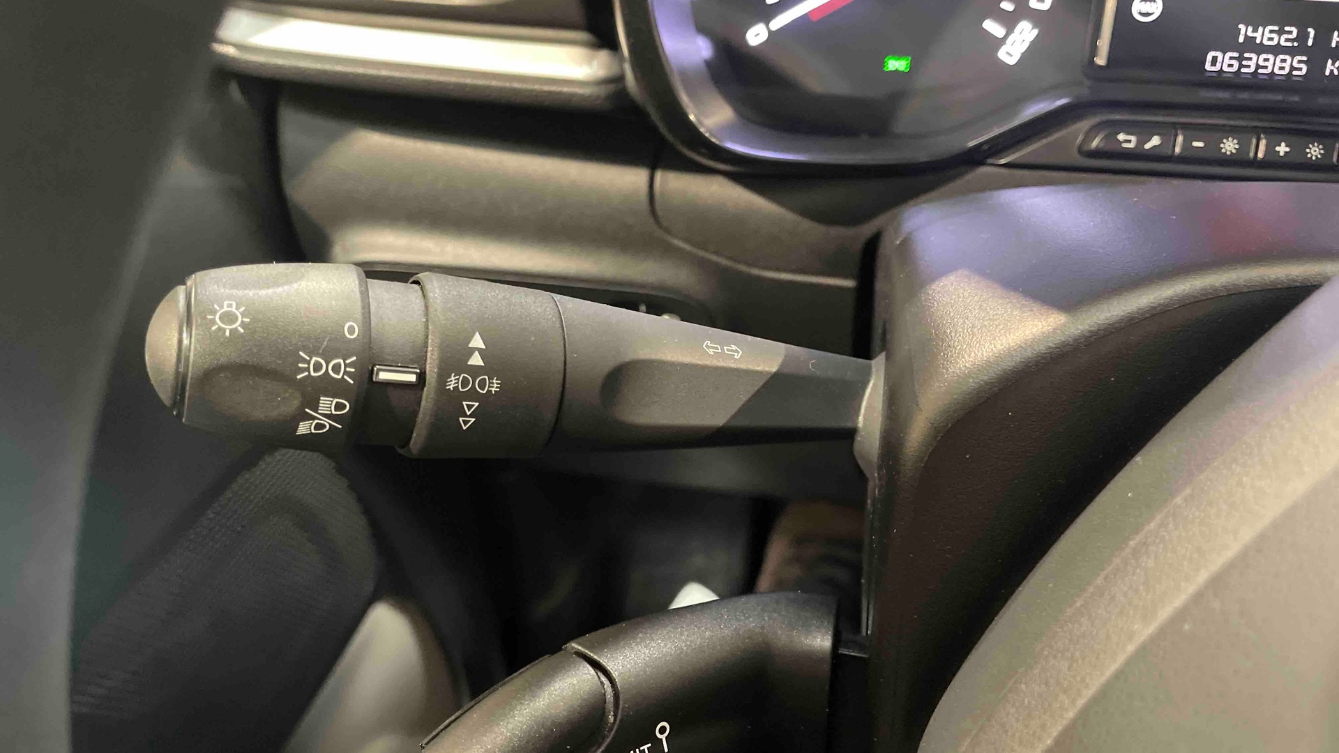 CITROEN C3 SOCIETE BLUEHDI 100 S&S BVM6 FEEL NAV - 5P