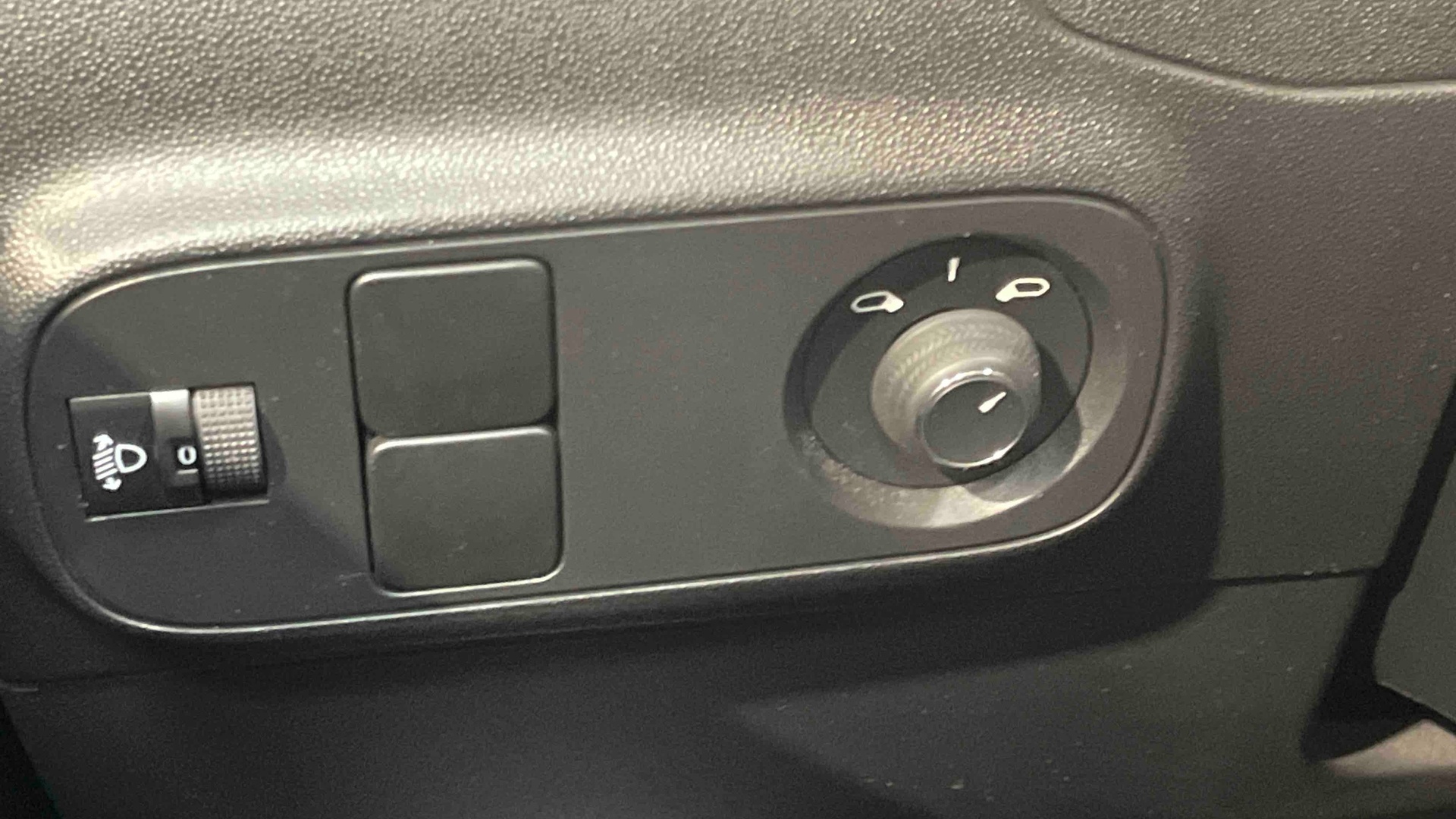 CITROEN C3 SOCIETE BLUEHDI 100 S&S BVM6 FEEL NAV - 5P