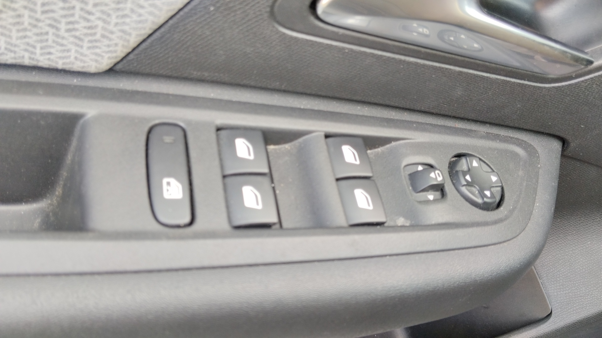 CITROEN C4 PURETECH 130CH EAT8 PLUS