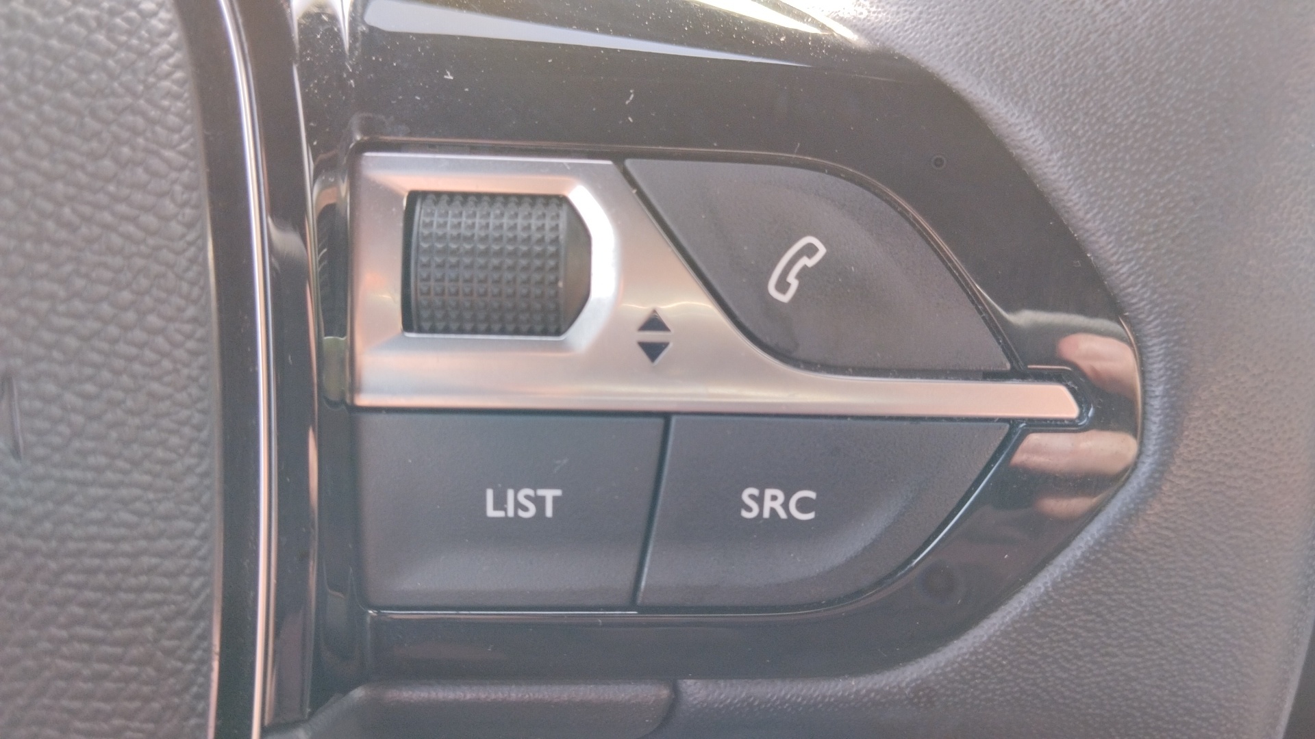 PEUGEOT 2008 ALLURE PURETECH 100 S&S BVM6