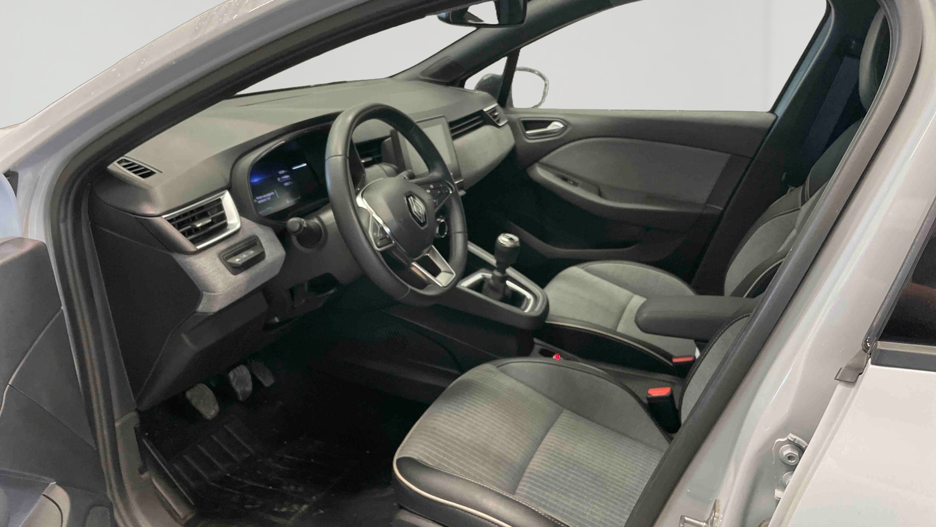 RENAULT CLIO V TCe 90 Techno