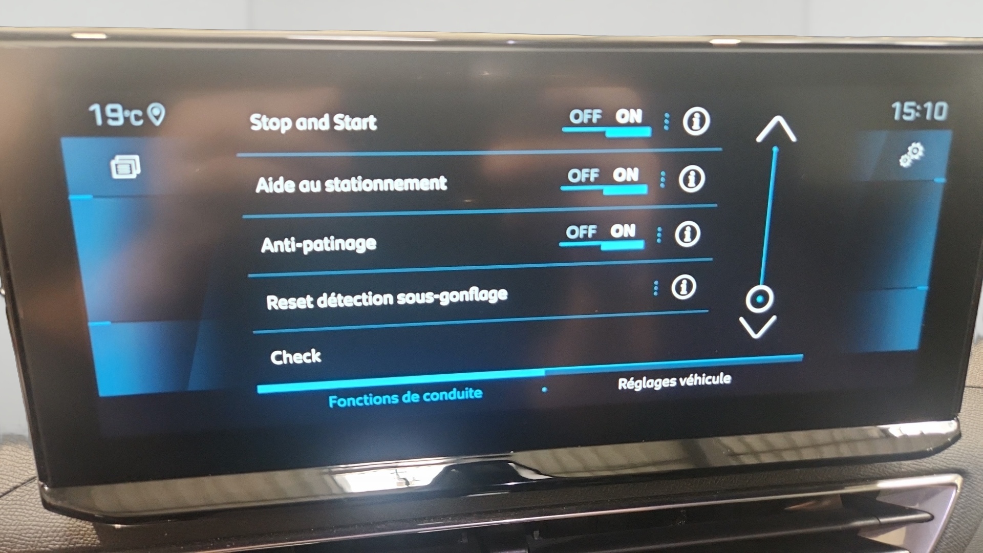 PEUGEOT 3008 Hybrid 136 e-DCS6 Allure Pack - 5P
