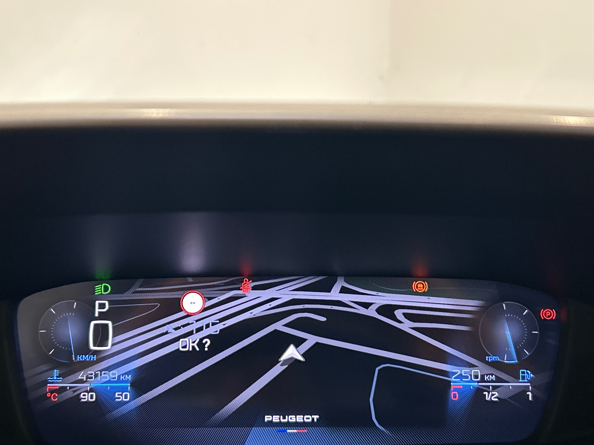 PEUGEOT 408 ALLURE PTECH 130 S&S EAT8
