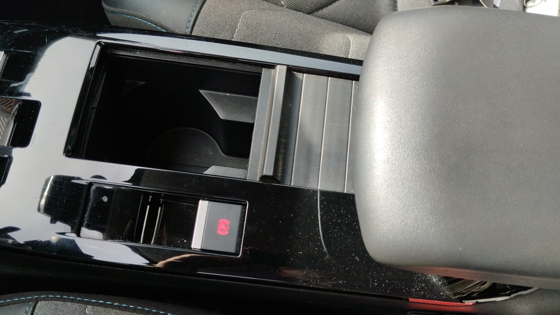 CITROEN C4 PURETECH 130CH EAT8 PLUS