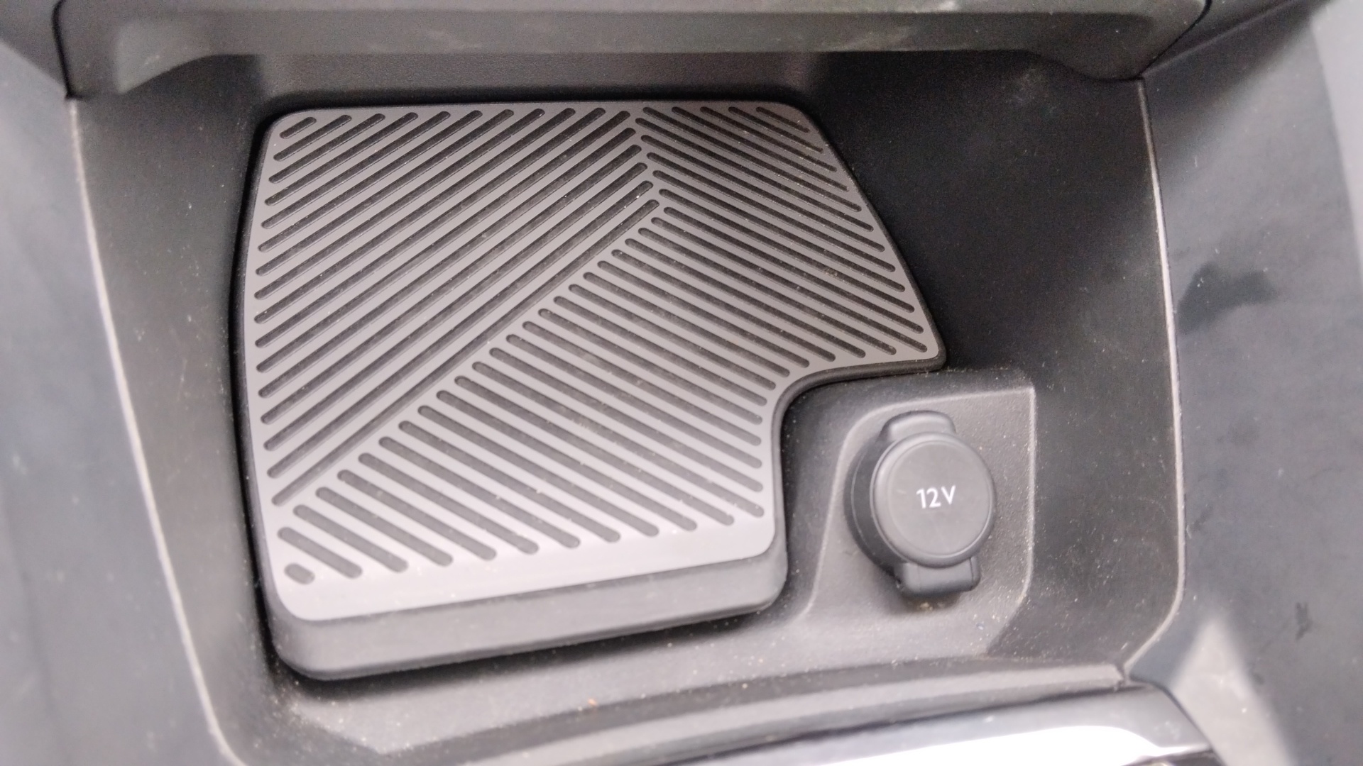 CITROEN C4 PURETECH 130CH EAT8 PLUS