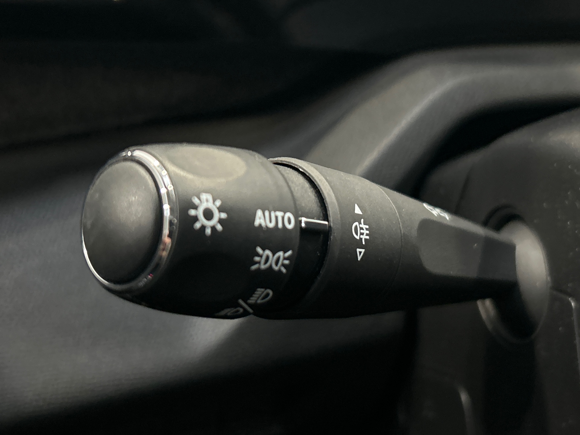 PEUGEOT 408 ALLURE PTECH 130 S&S EAT8
