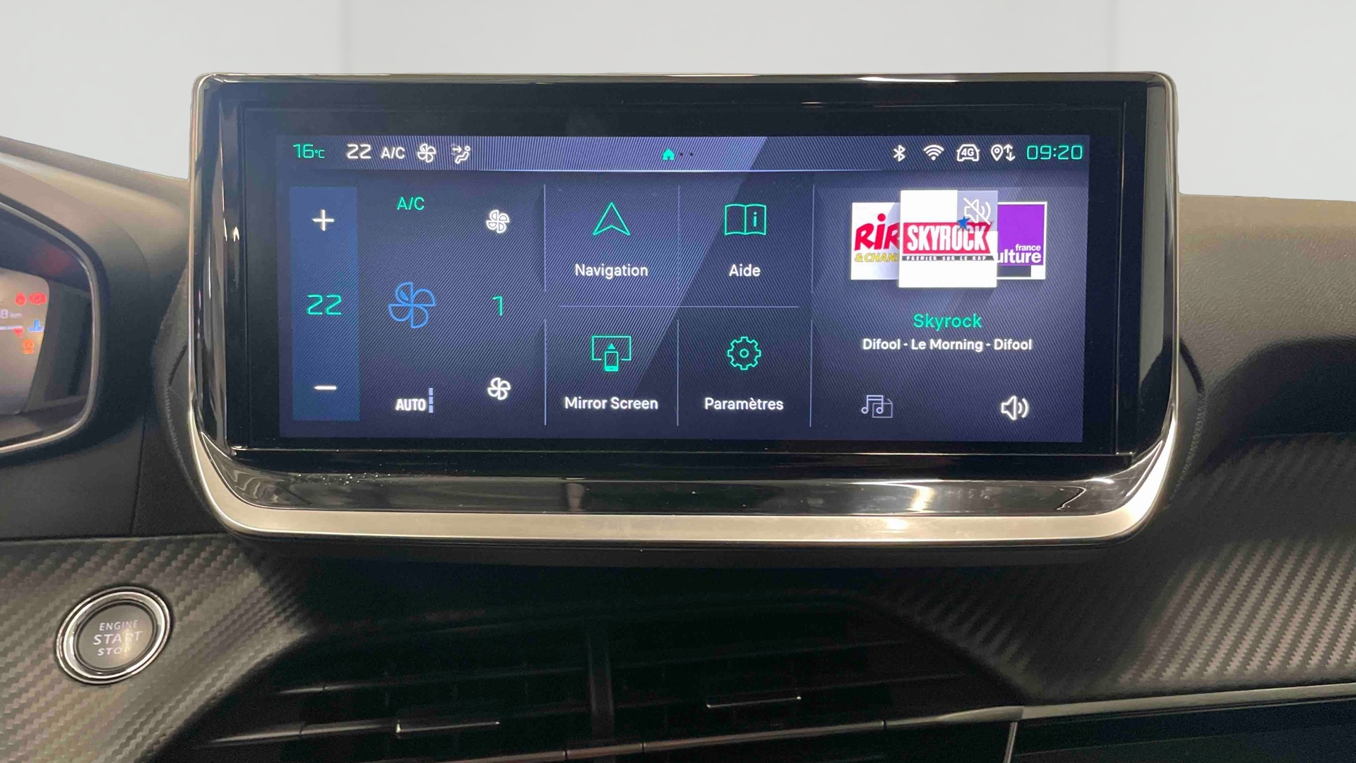 PEUGEOT 208 PureTech 100 S&S BVM6 Allure