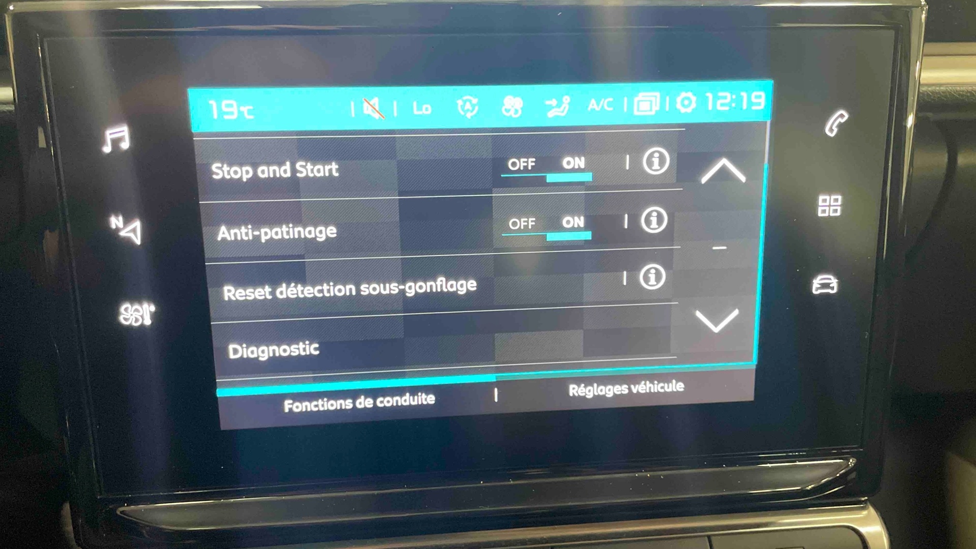 CITROEN C3 SOCIETE BLUEHDI 100 S&S BVM6 FEEL NAV - 5P