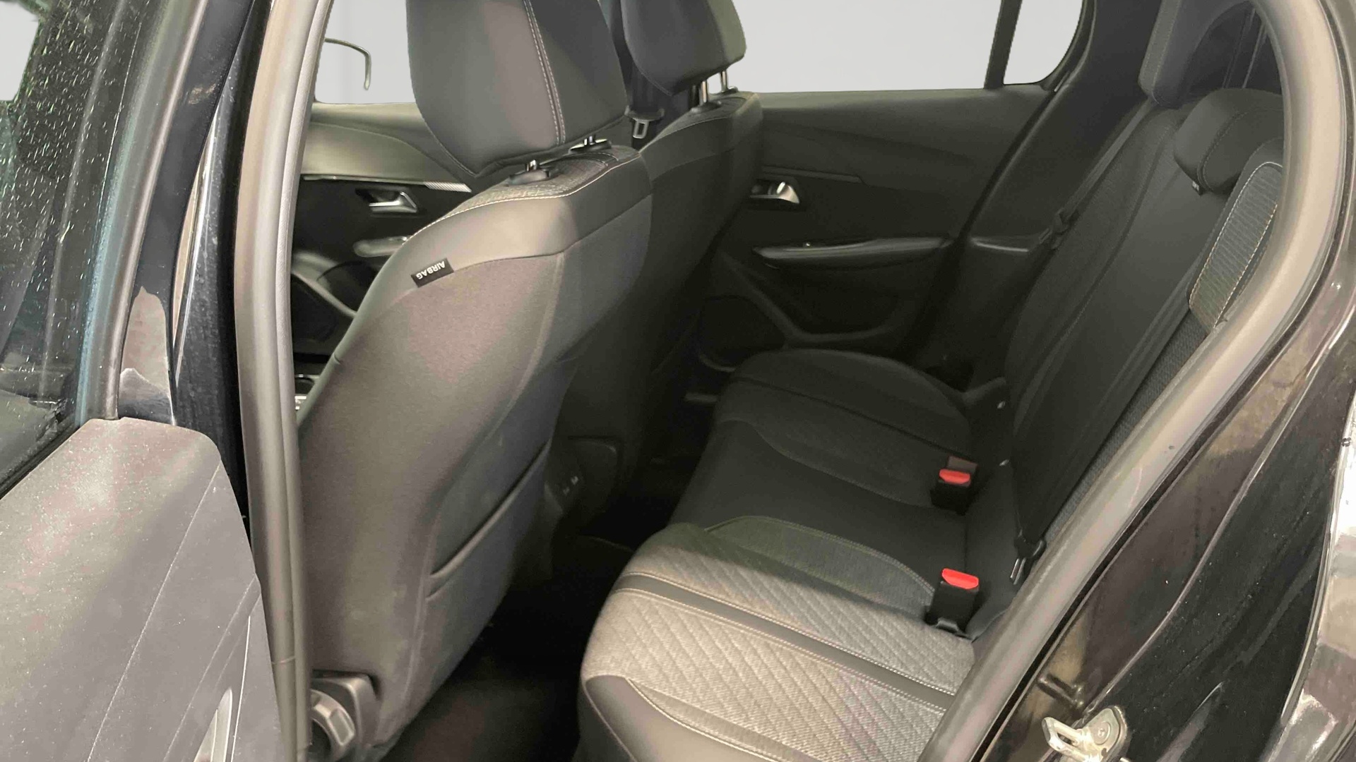 PEUGEOT 208 PureTech 100 S&S BVM6 Allure