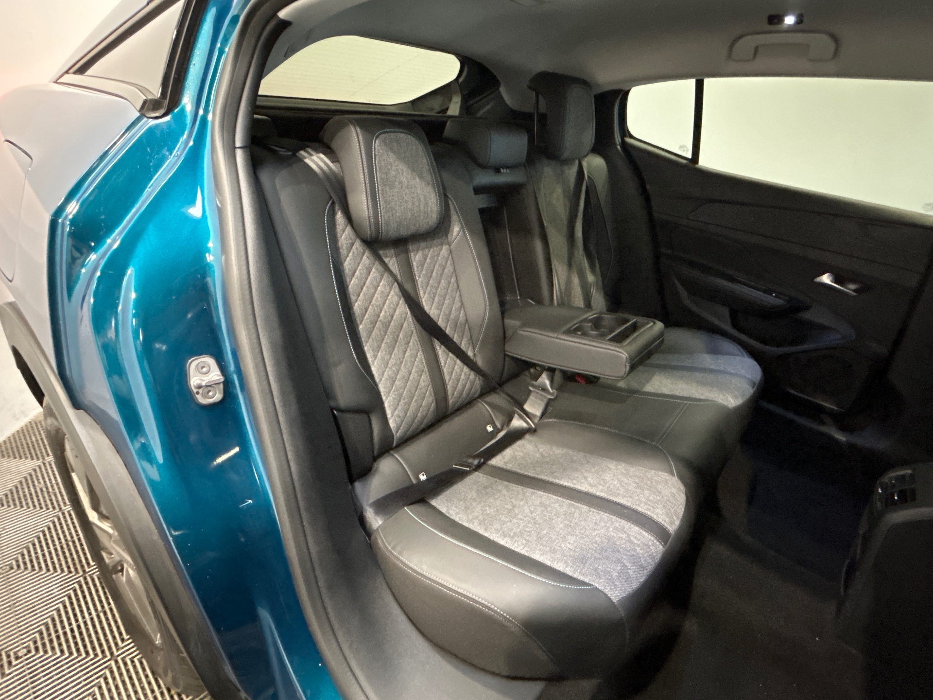 PEUGEOT 408 ALLURE PTECH 130 S&S EAT8