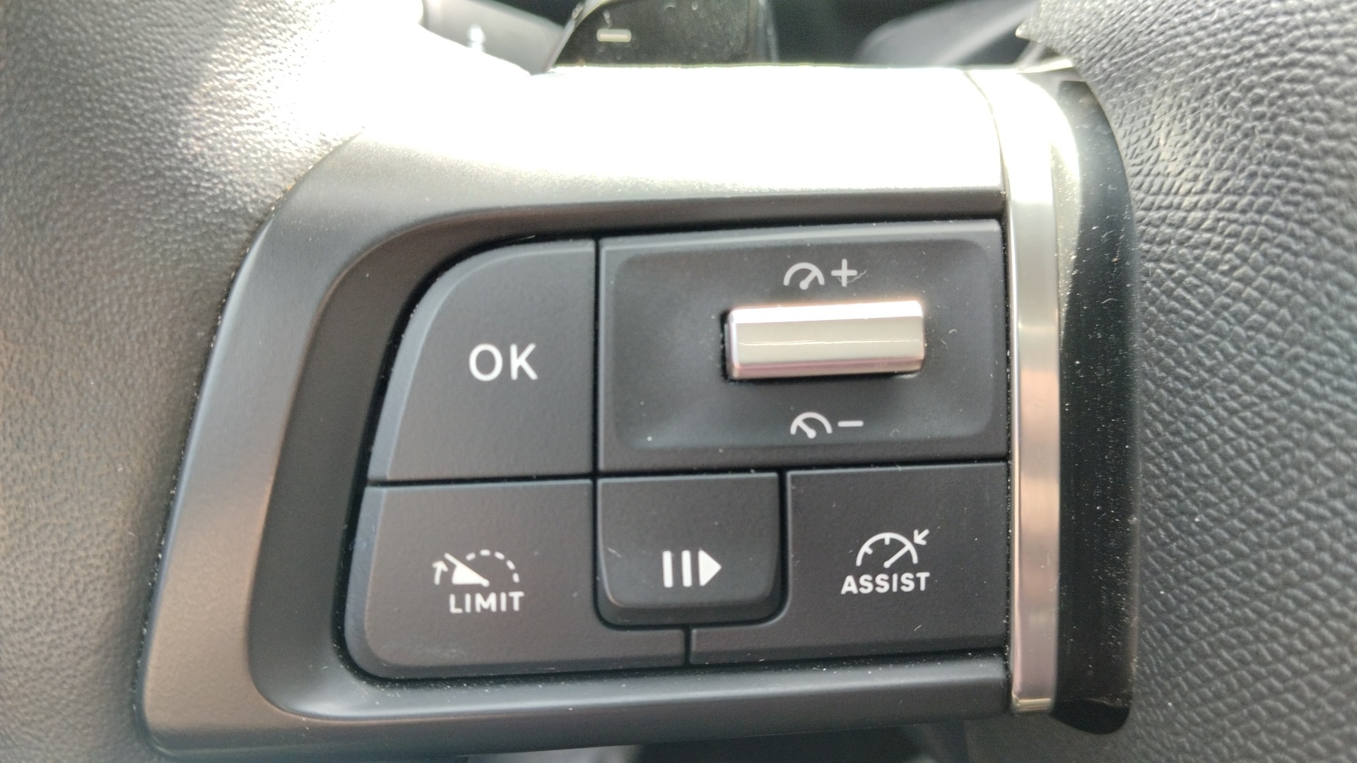 CITROEN C4 PURETECH 130CH EAT8 PLUS