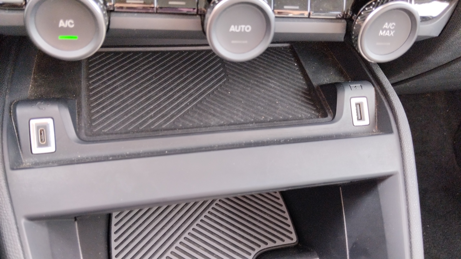 CITROEN C4 PURETECH 130CH EAT8 PLUS