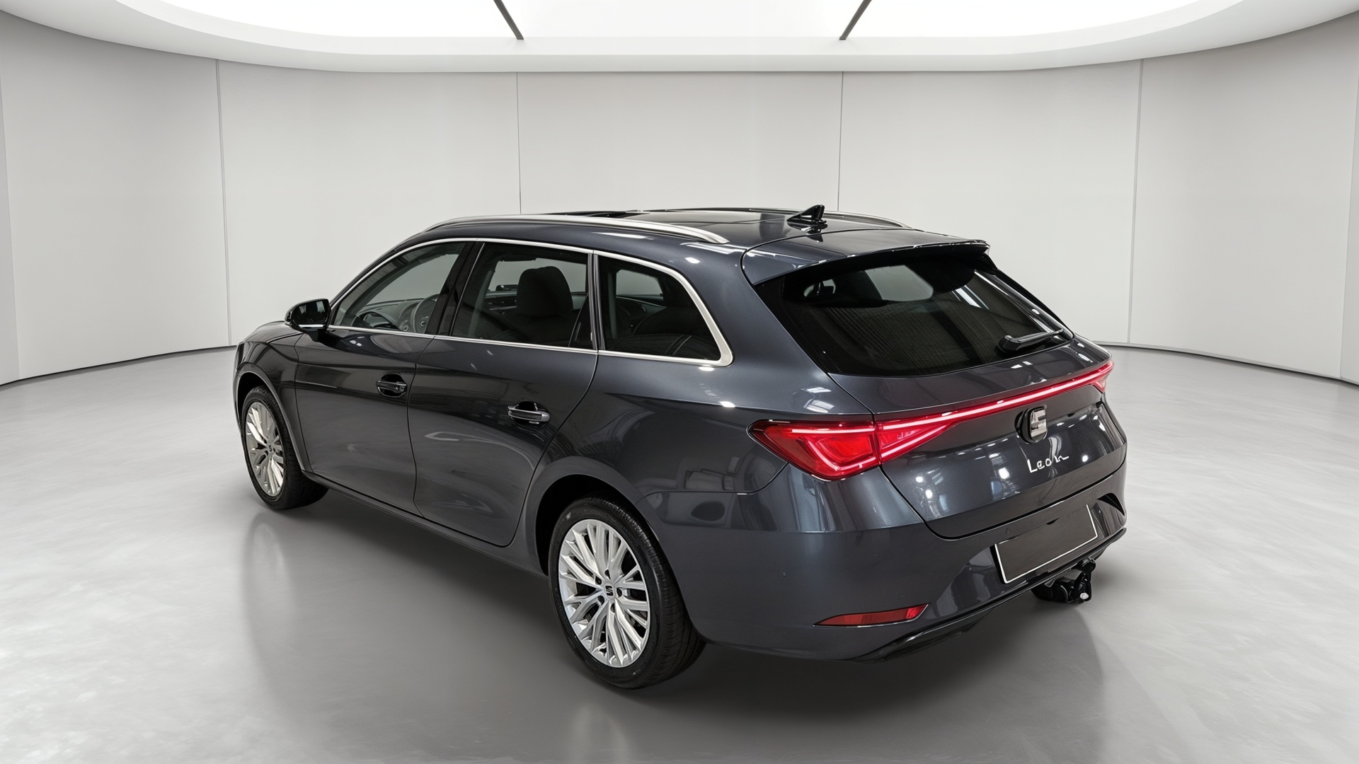 SEAT LEON SPORTSTOURER 1.5 eTSI 150 DSG7 Xcellence - 5P