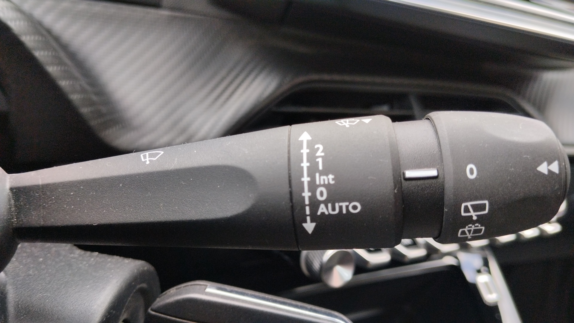 PEUGEOT 2008 ACTIVE PTECH 100 S&S BVM6