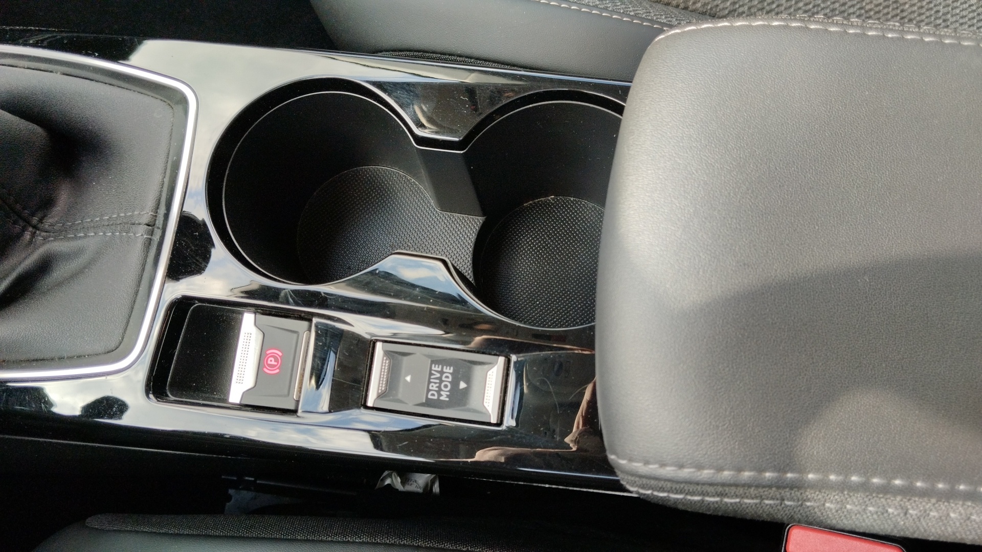PEUGEOT 208 ALL PT100 BVM