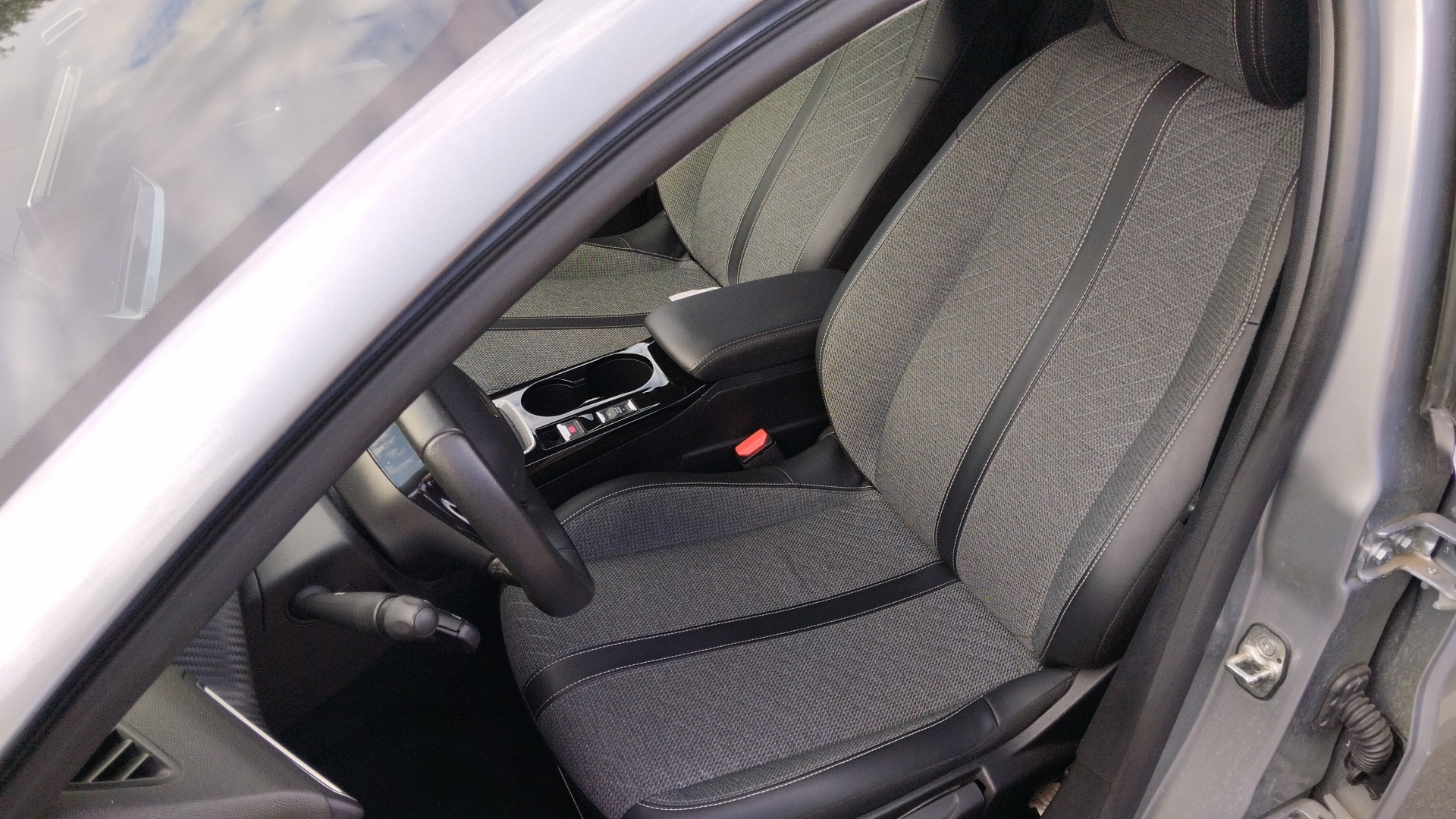 PEUGEOT 208 ALL PT100 BVM