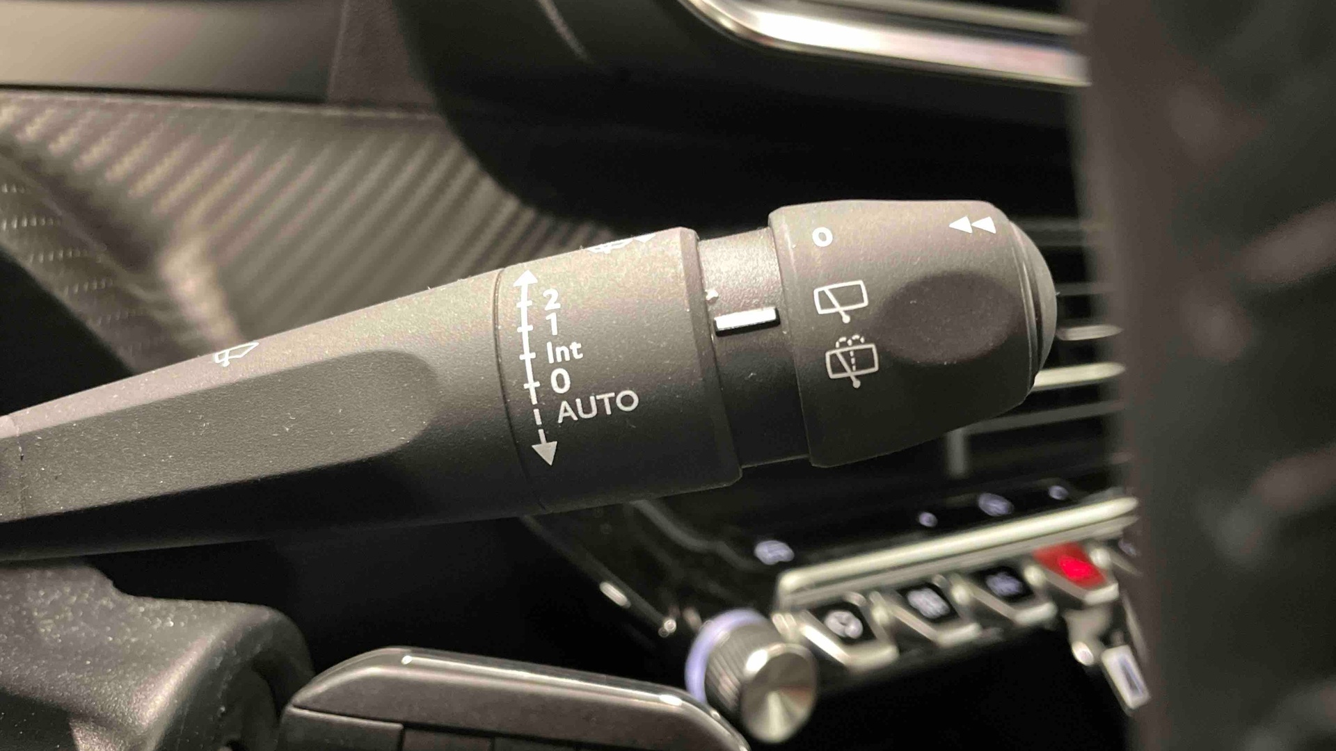 PEUGEOT 2008 PureTech 100 S&S BVM6 Active