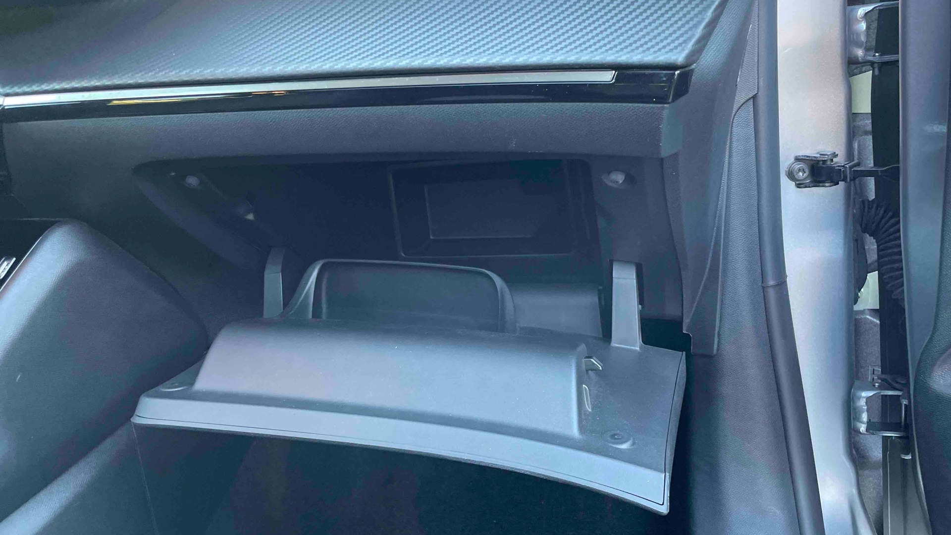 PEUGEOT 208 PureTech 100 S&S BVM6 Allure