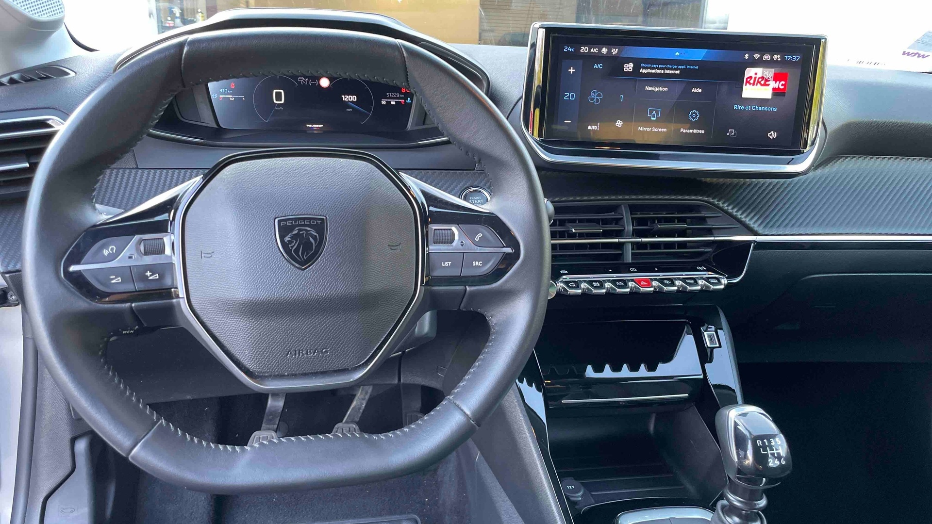PEUGEOT 208 PureTech 100 S&S BVM6 Allure