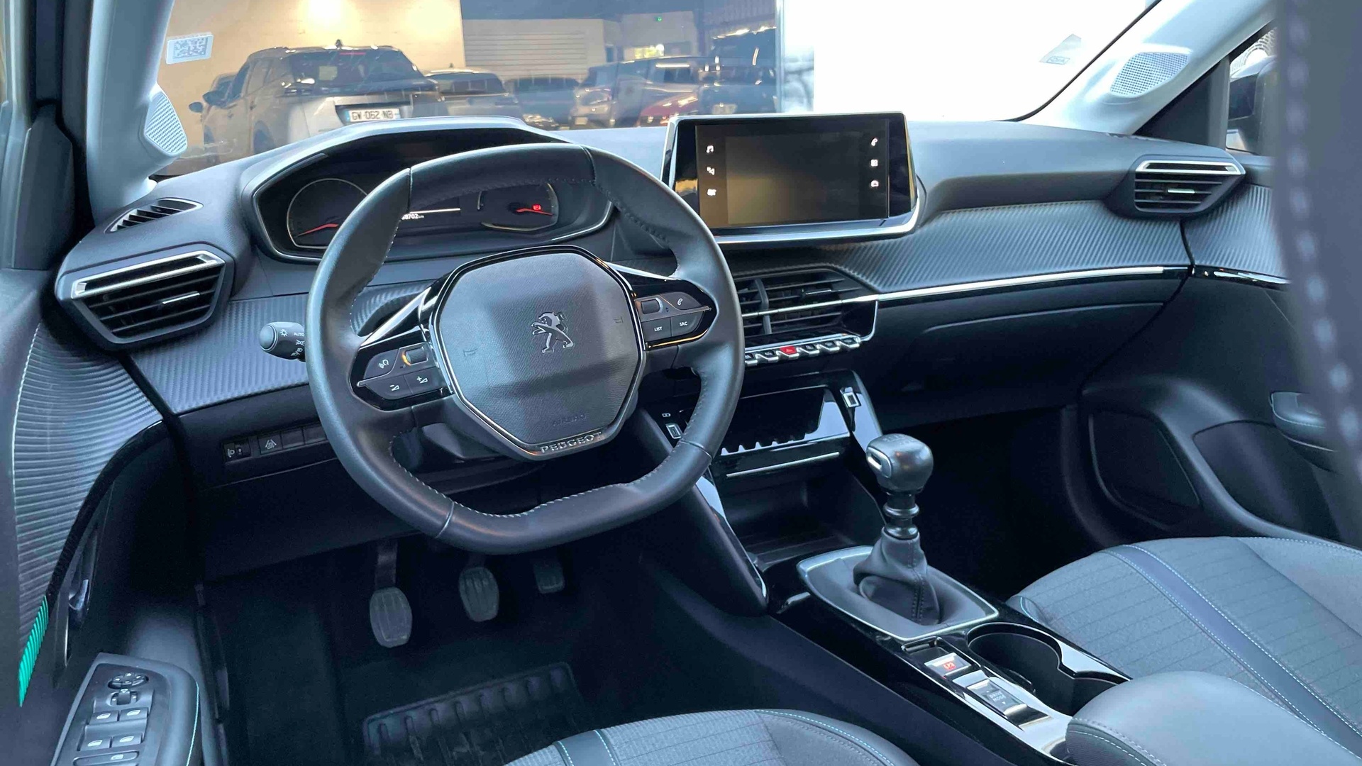 PEUGEOT 208 PureTech 100 S&S BVM6 Allure