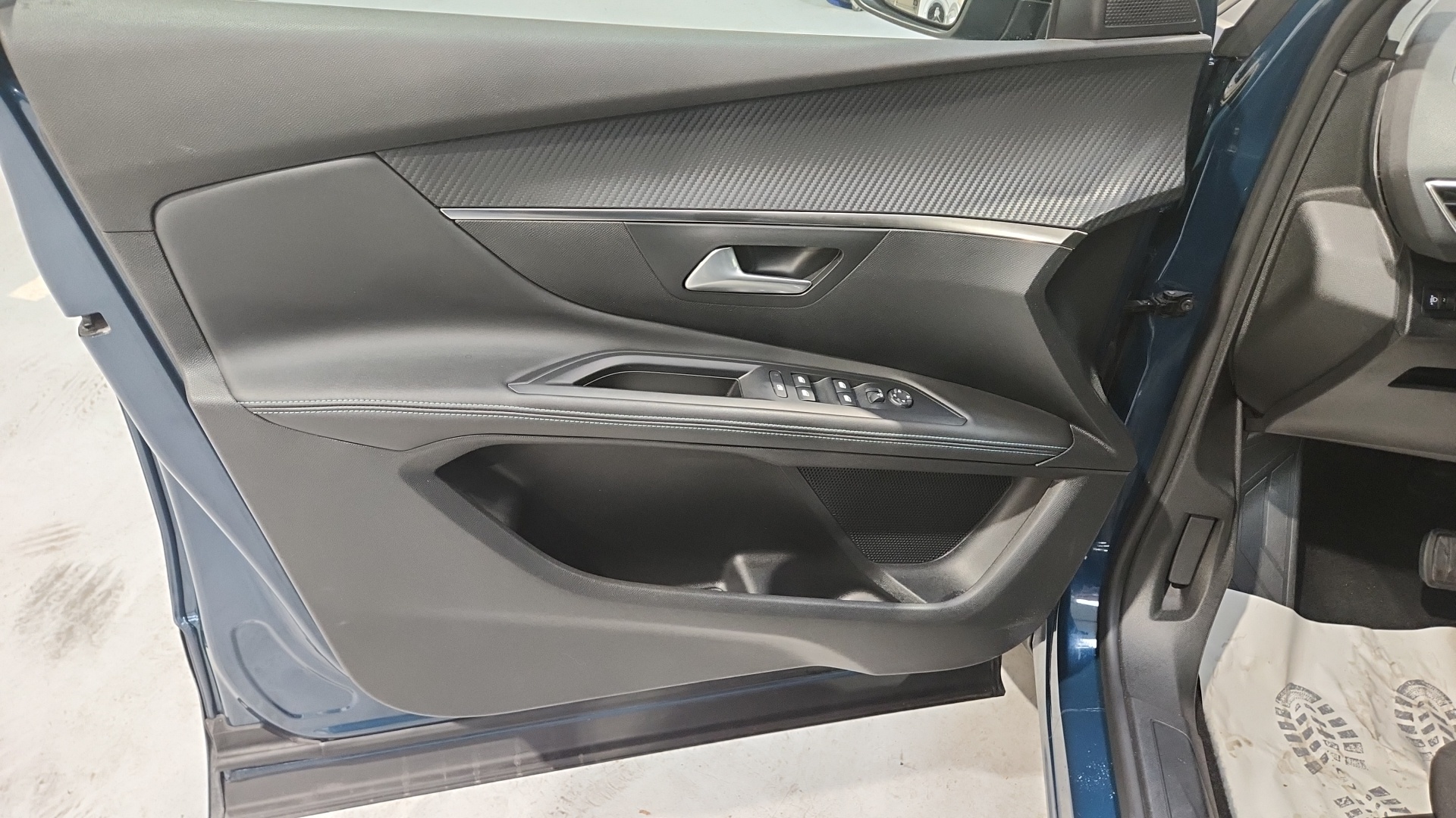 PEUGEOT 5008 BlueHDi 130ch S&S EAT8 Allure Pack