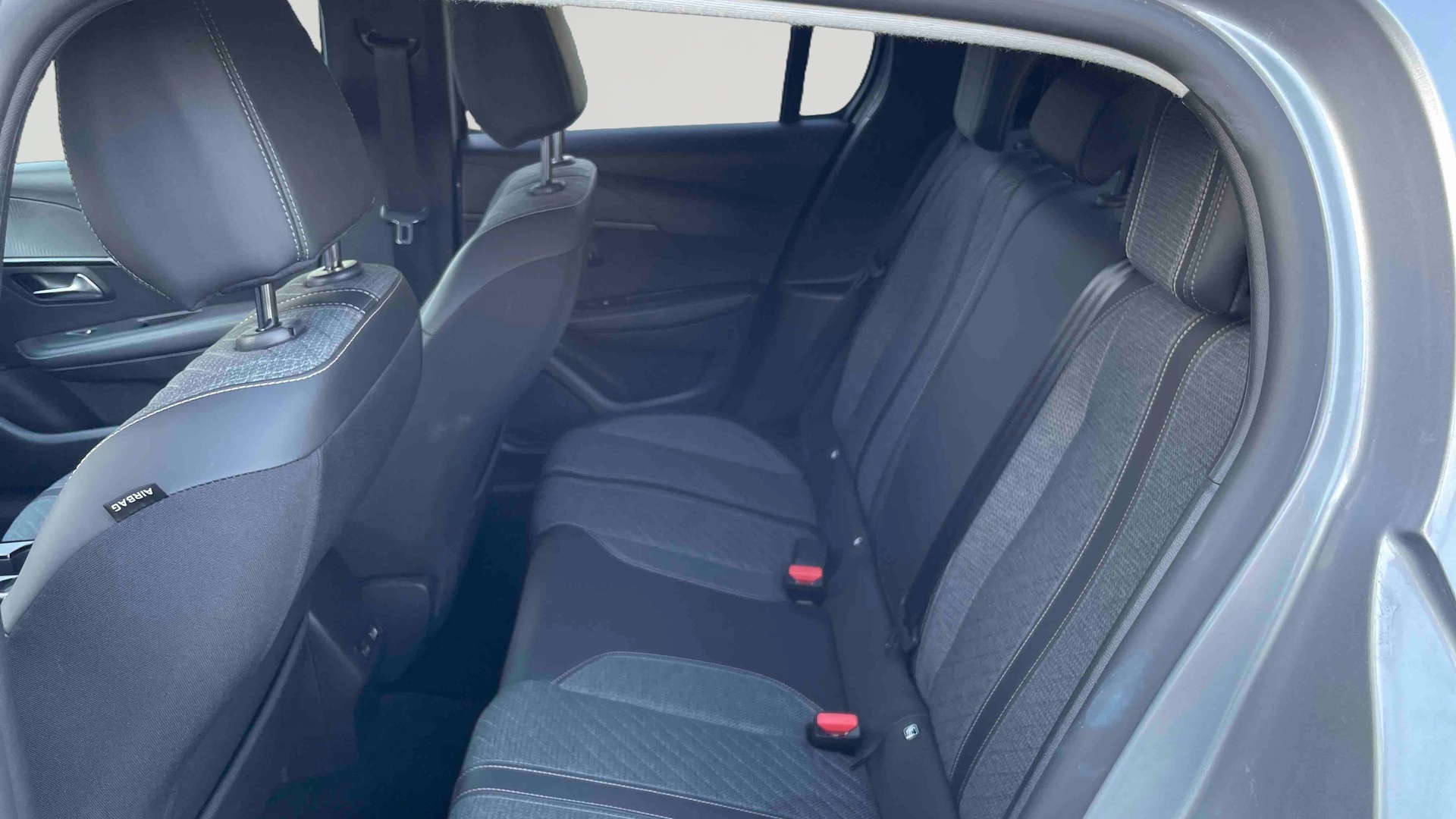 PEUGEOT 208 PureTech 100 S&S BVM6 Allure