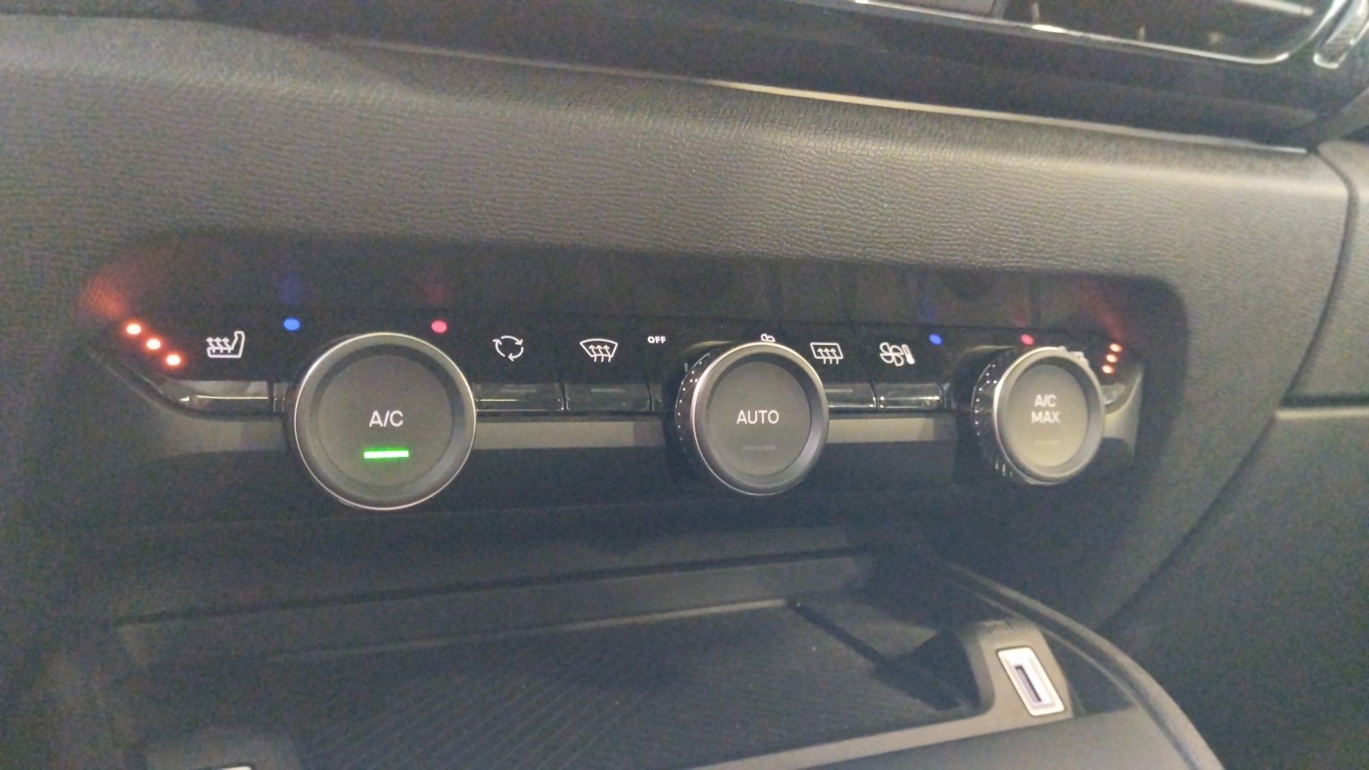 CITROEN C4 PT130 S&S EAT8 SHINE PK