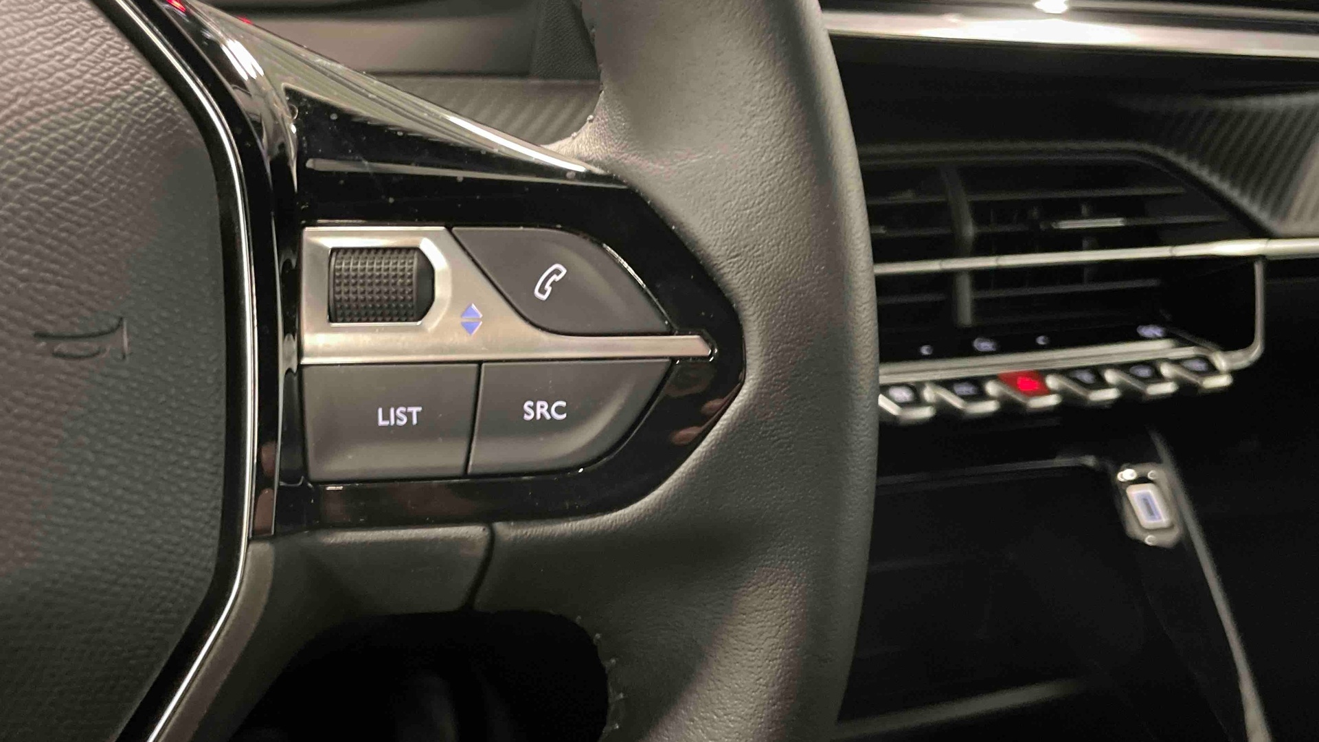 PEUGEOT 2008 PureTech 100 S&S BVM6 Active