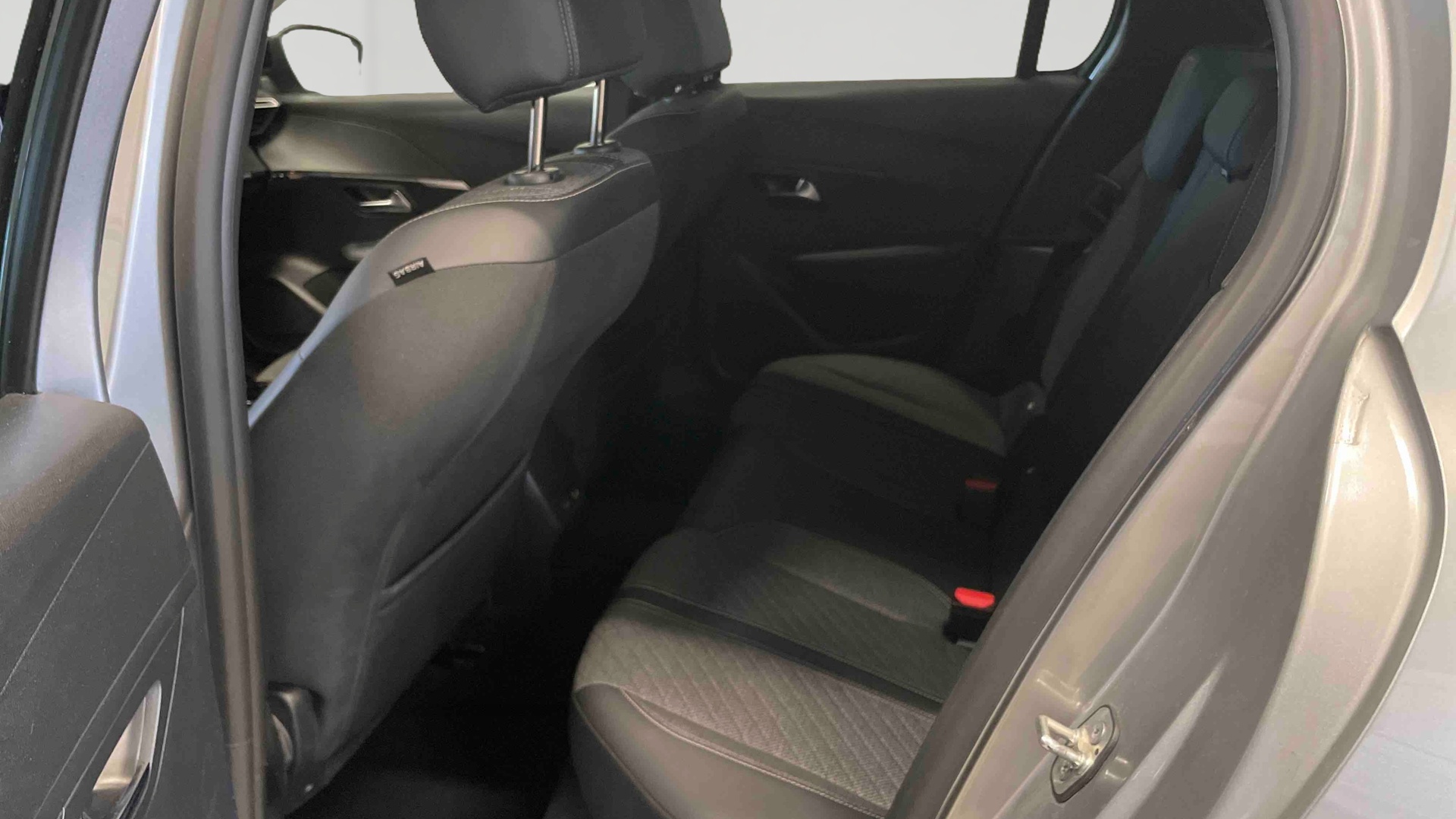 PEUGEOT 208 PureTech 100 S&S BVM6 Allure