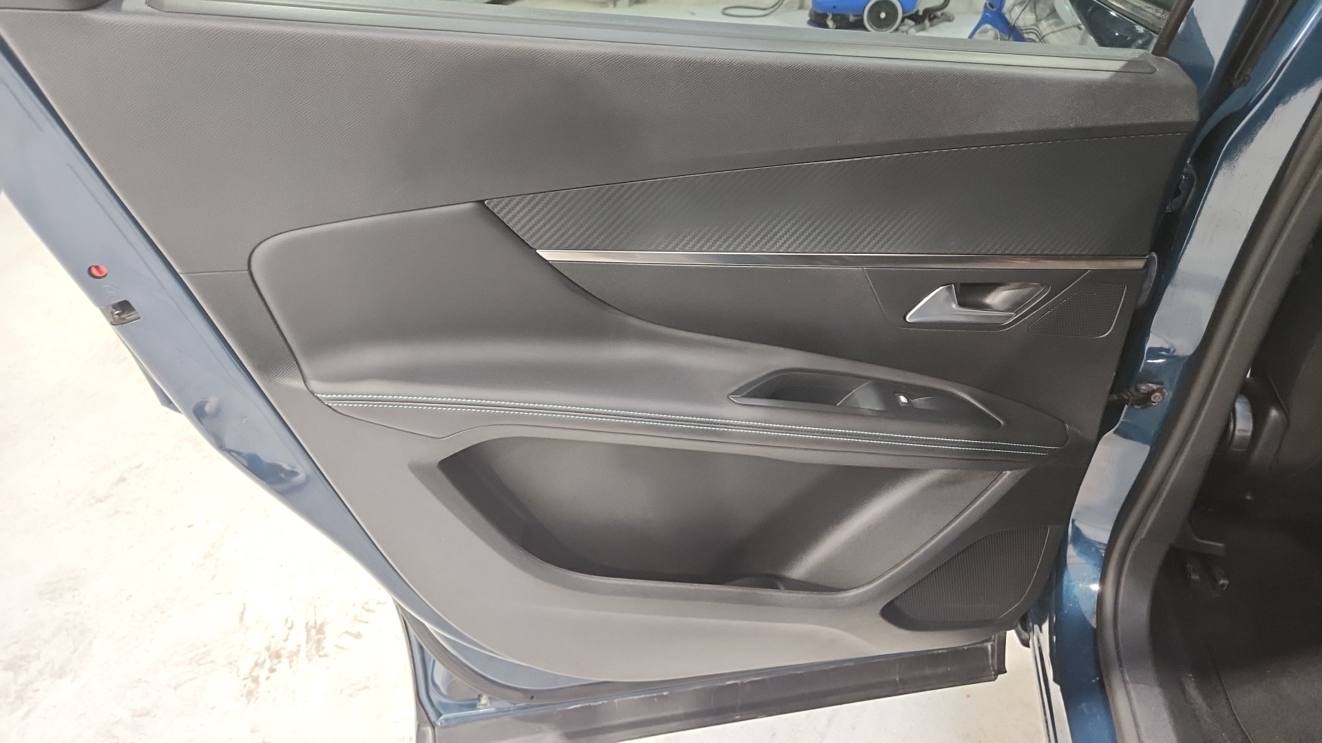 PEUGEOT 5008 BlueHDi 130ch S&S EAT8 Allure Pack