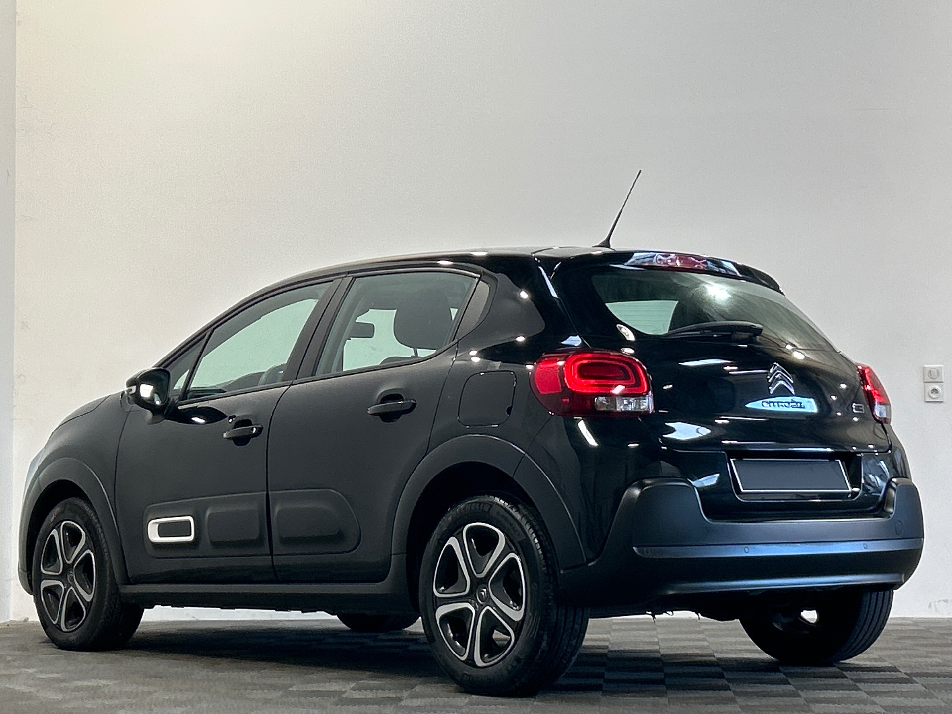 CITROEN C3 PureTech 110 BVM6 Plus