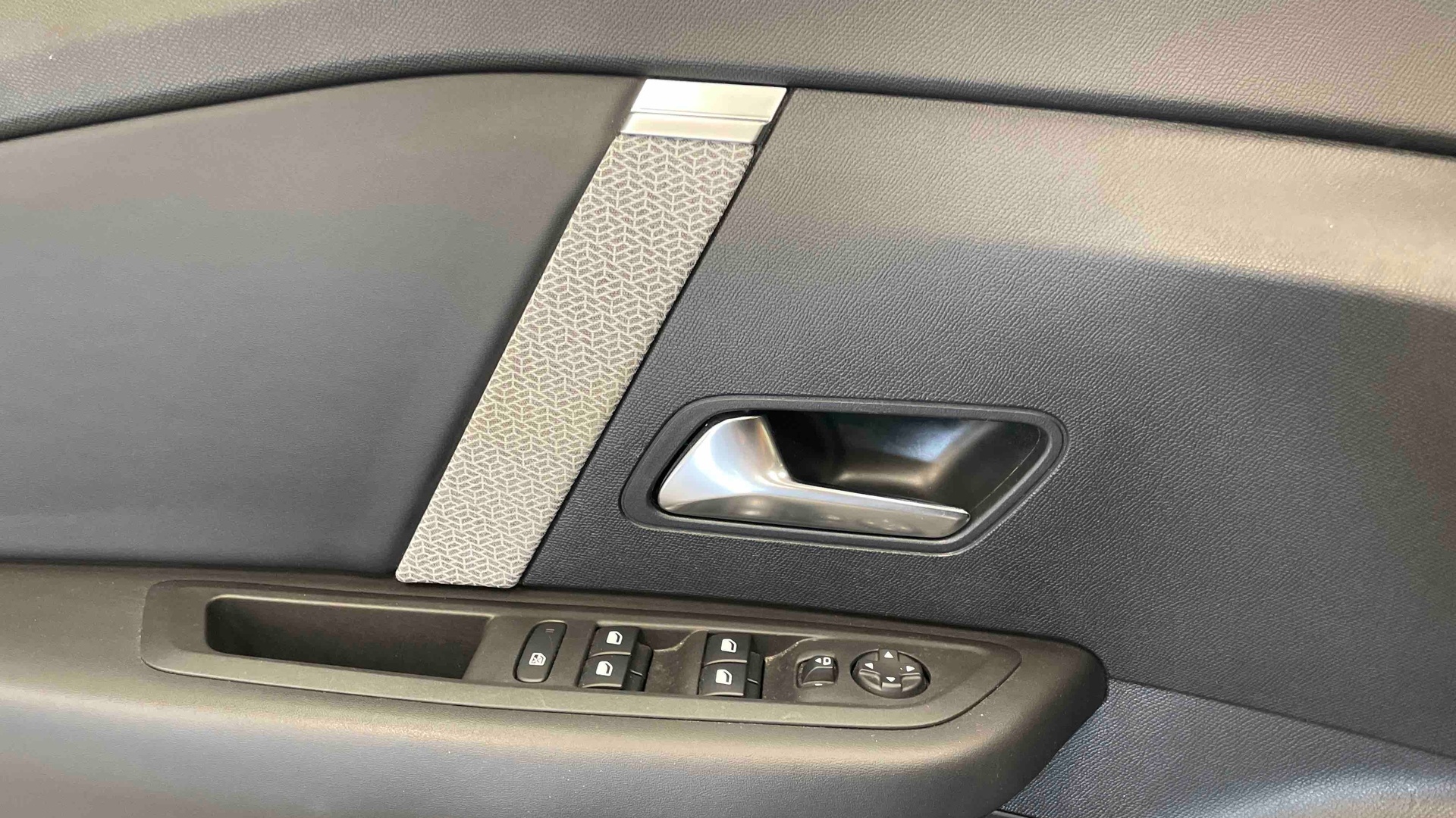 CITROEN C4 PureTech 130 S&S BVM6 Shine