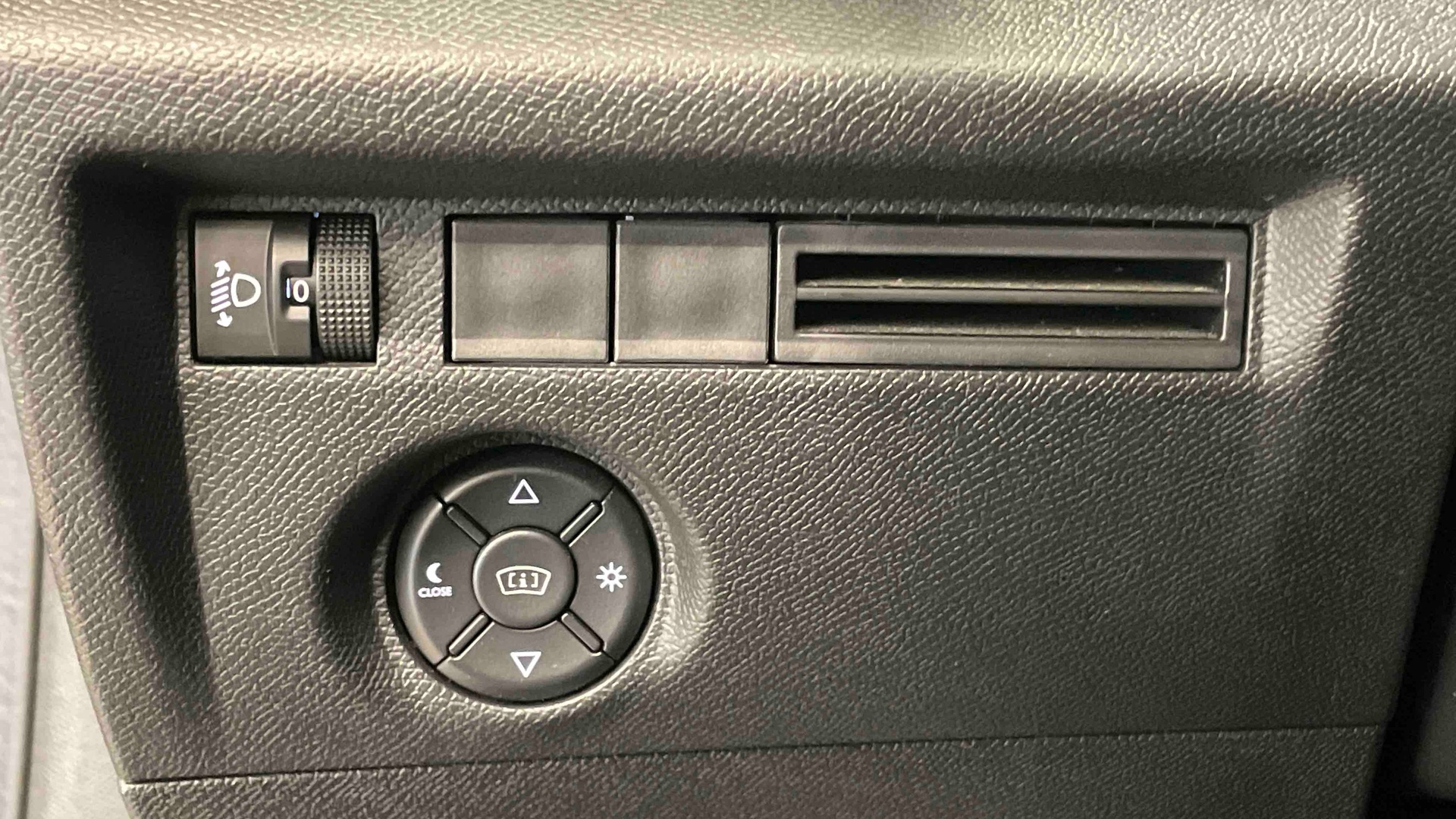 CITROEN C4 PureTech 130 S&S BVM6 Shine