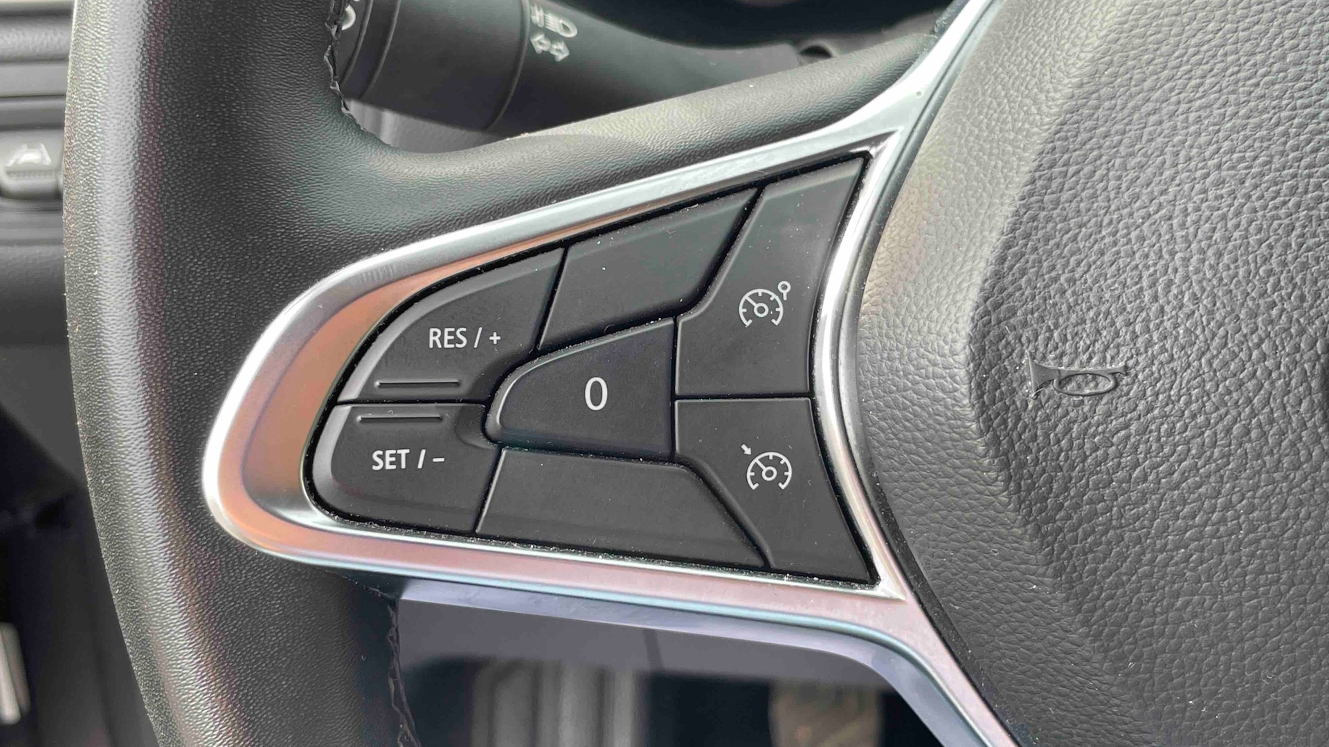 RENAULT CAPTUR TCe 90 Techno