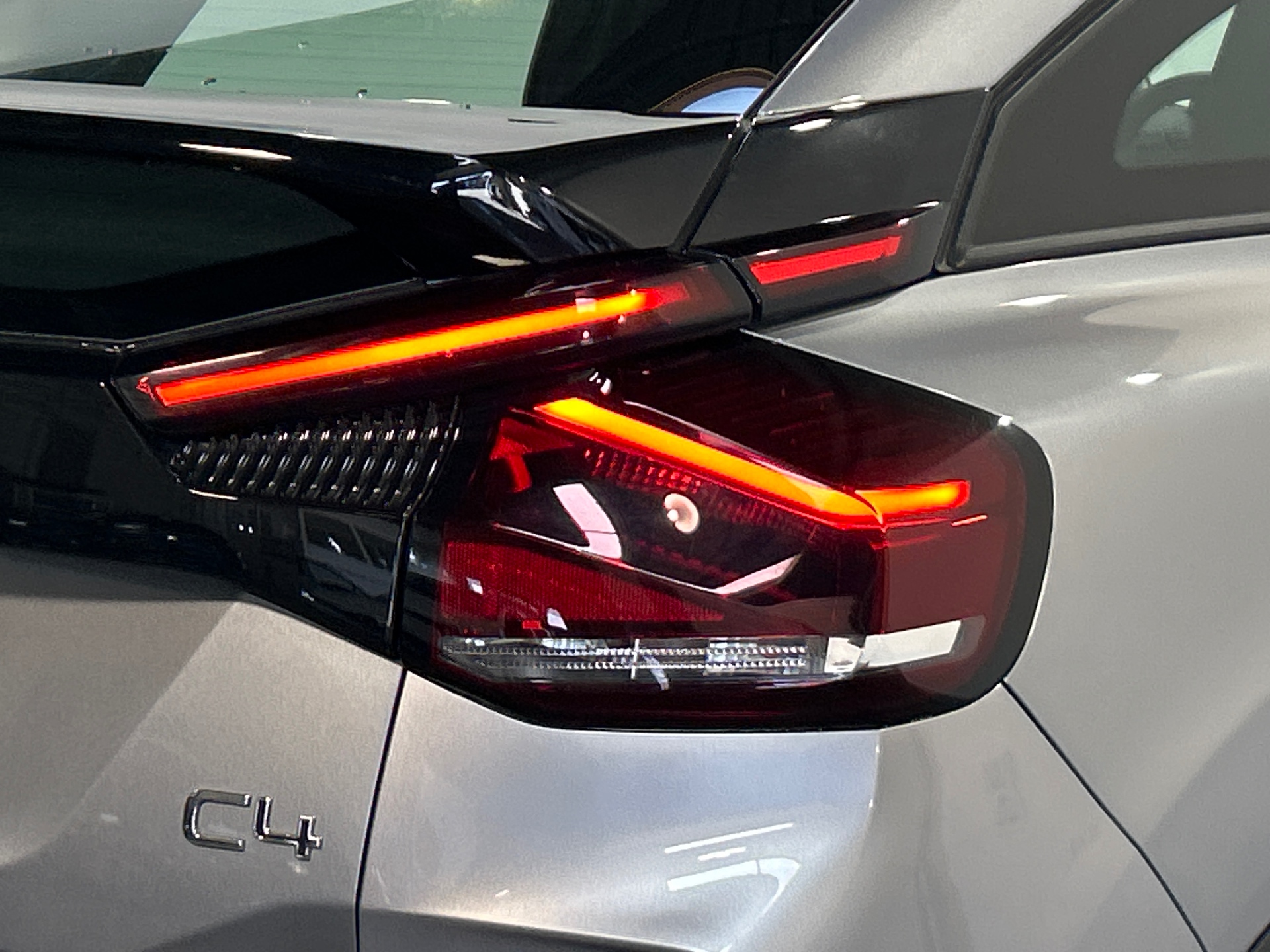 CITROEN C4 PureTech 130 BVM6 Plus