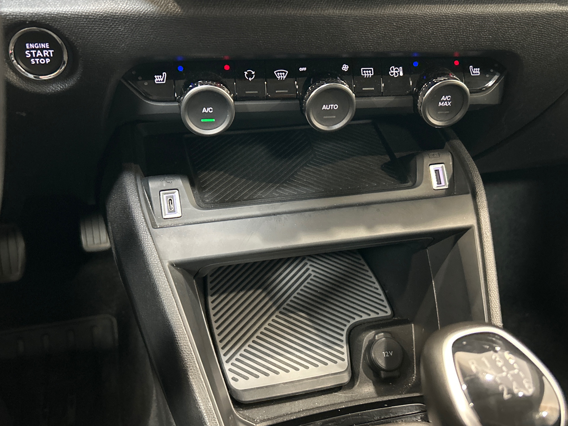 CITROEN C4 PureTech 130 BVM6 Plus