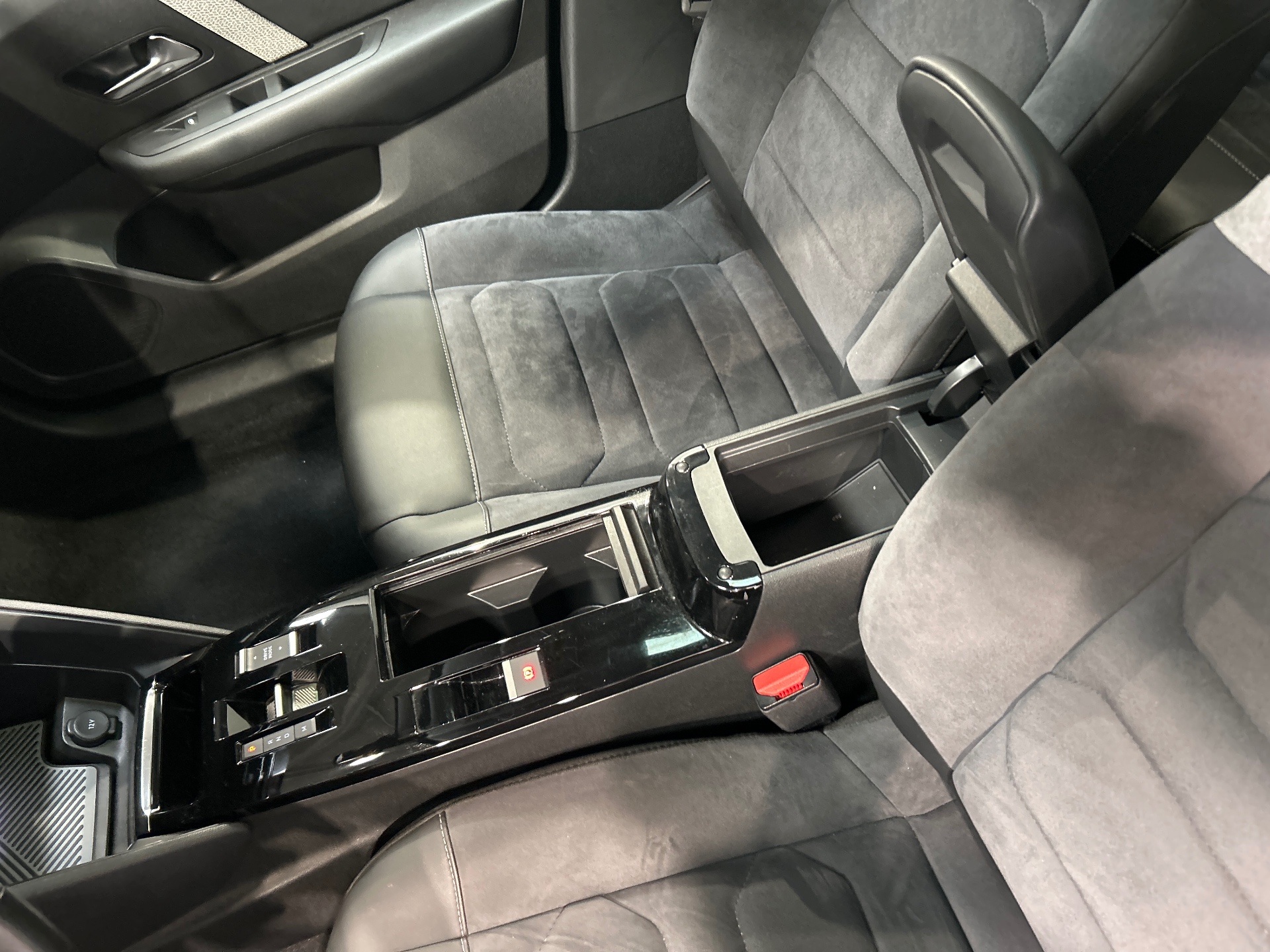CITROEN C4 X BHDI 130 S&S EAT8 MAX